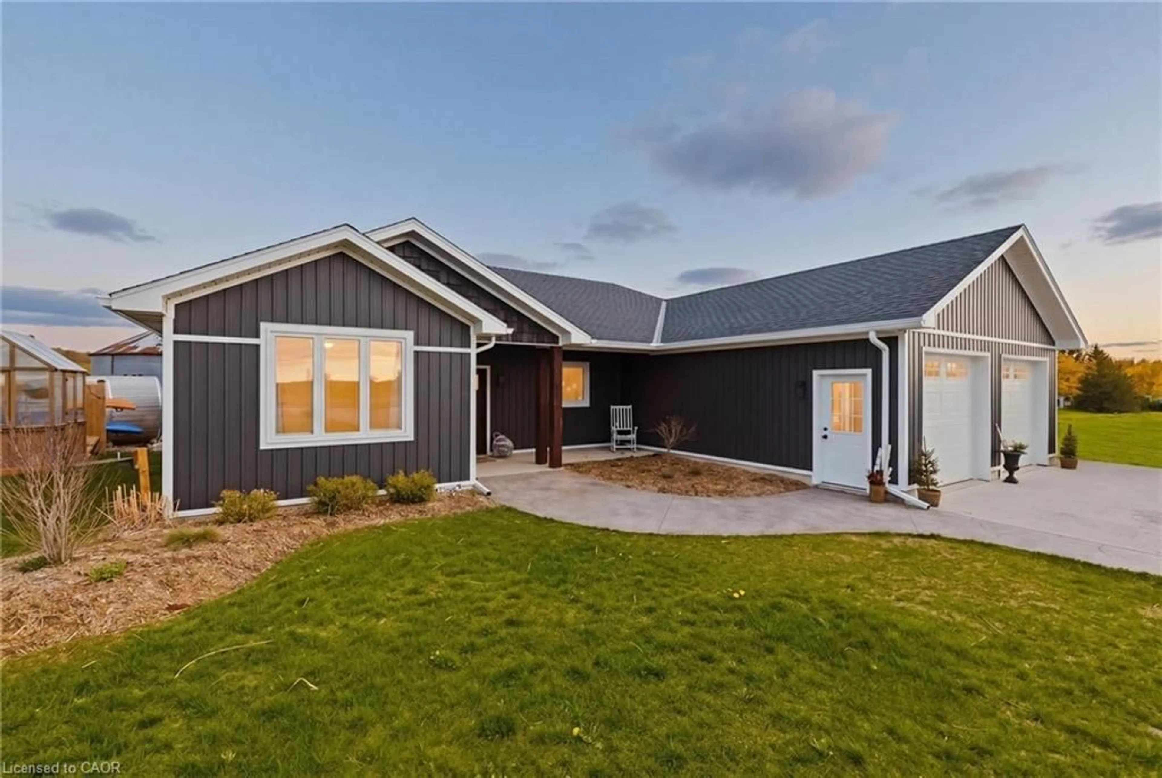 Home with vinyl exterior material, unknown for 401372 Grey Rd 4, Hanover Ontario N4N 3B8