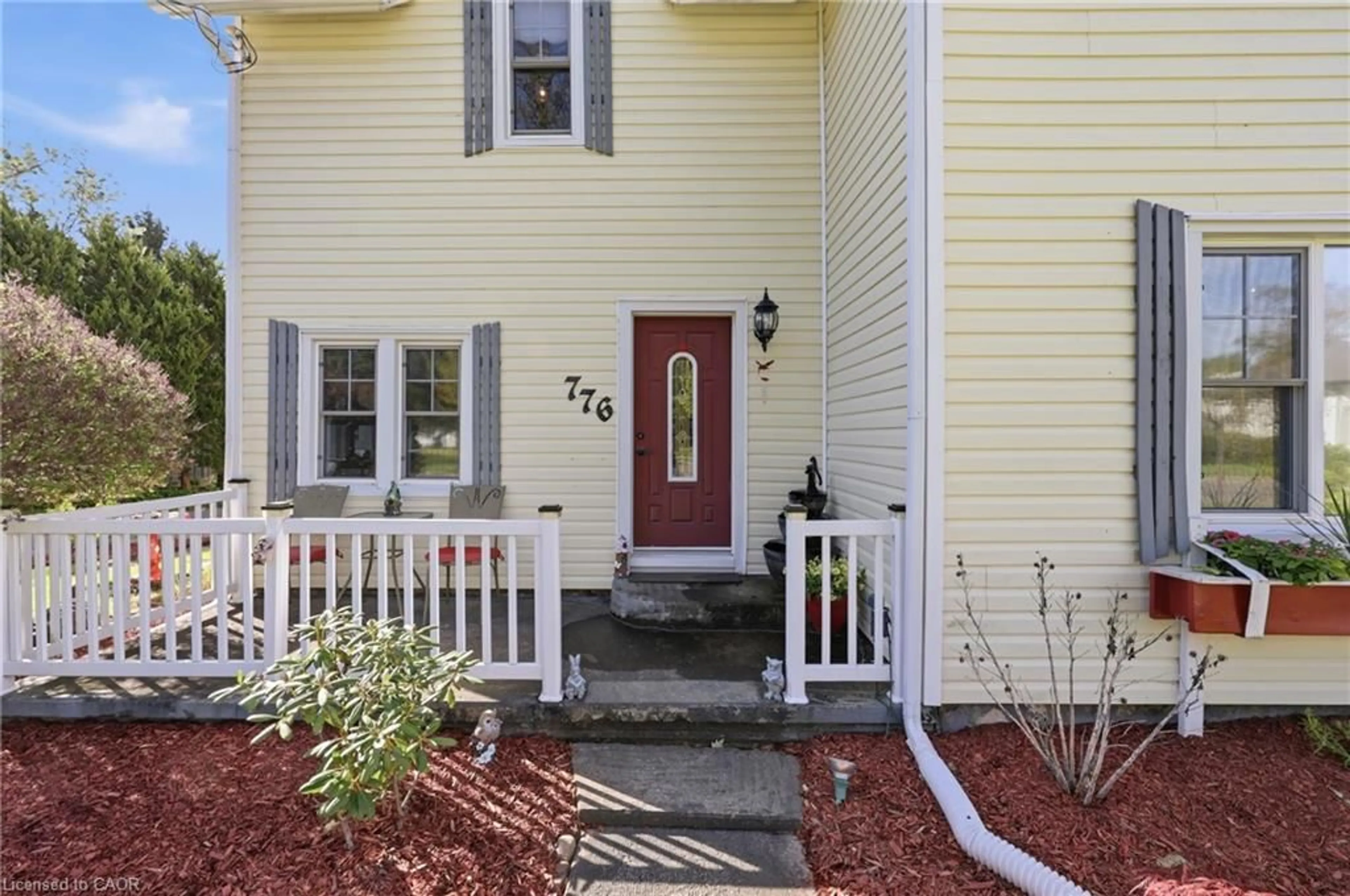 Indoor entryway for 776 Canboro Rd, Fenwick Ontario L0S 1C0