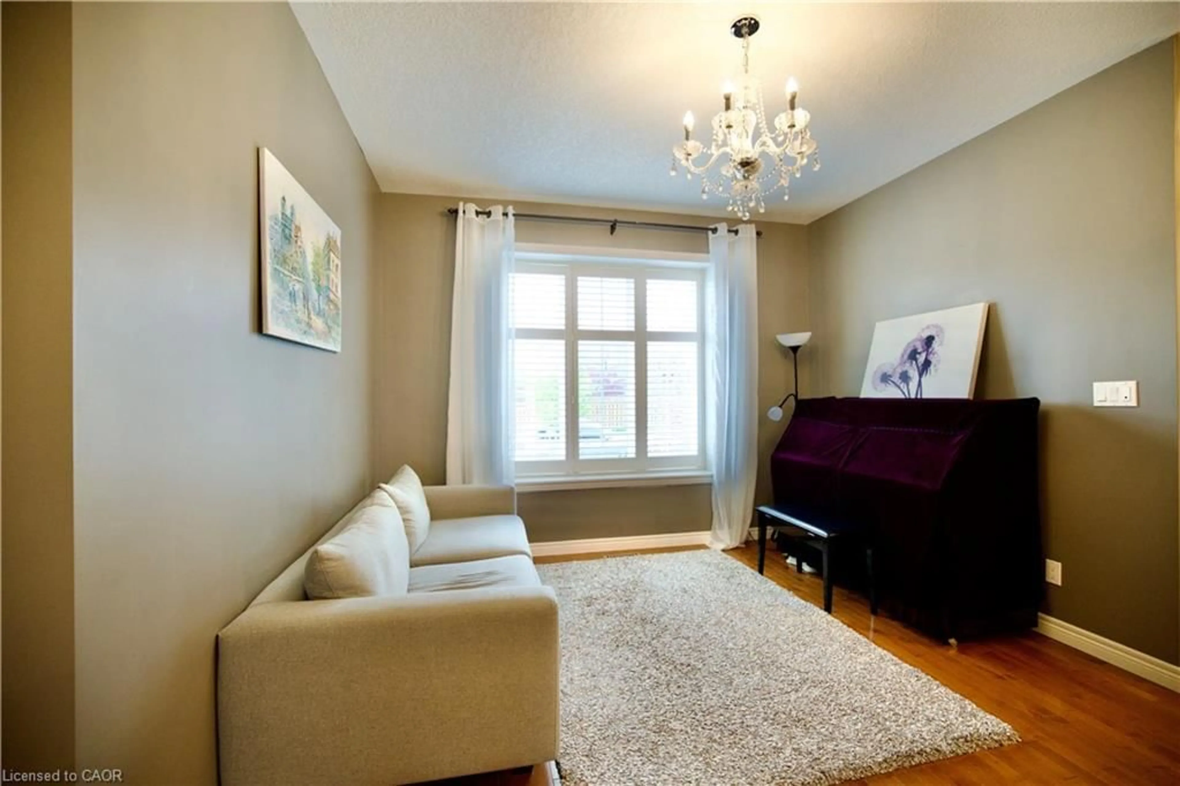 Living room with furniture, unknown for 704 Zurich Dr, Waterloo Ontario N2V 2S8