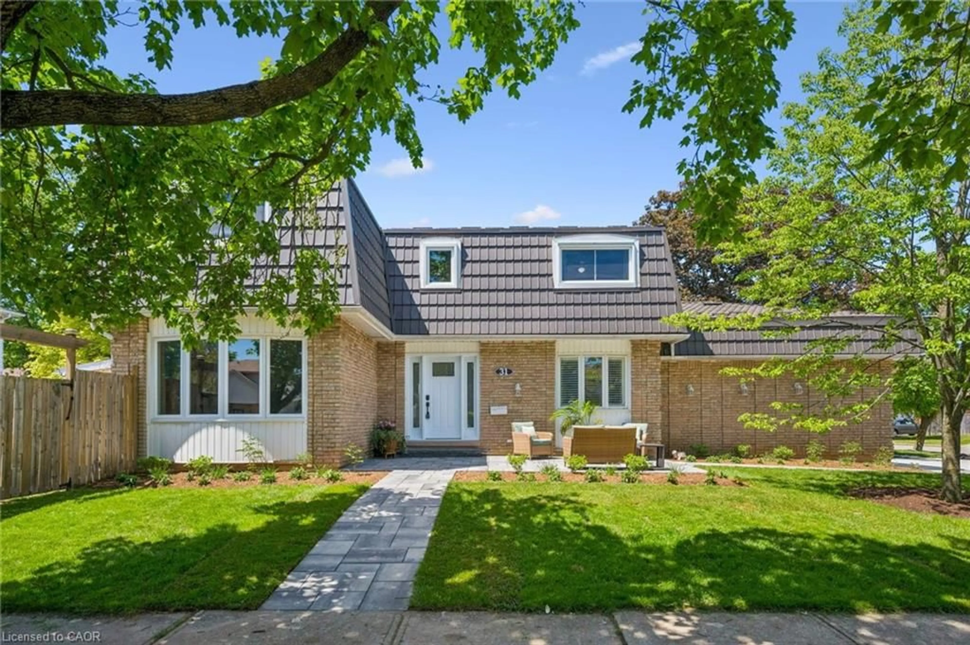 Home with brick exterior material, street for 31 Glen Lake Cres, Kitchener Ontario N2N 1C4