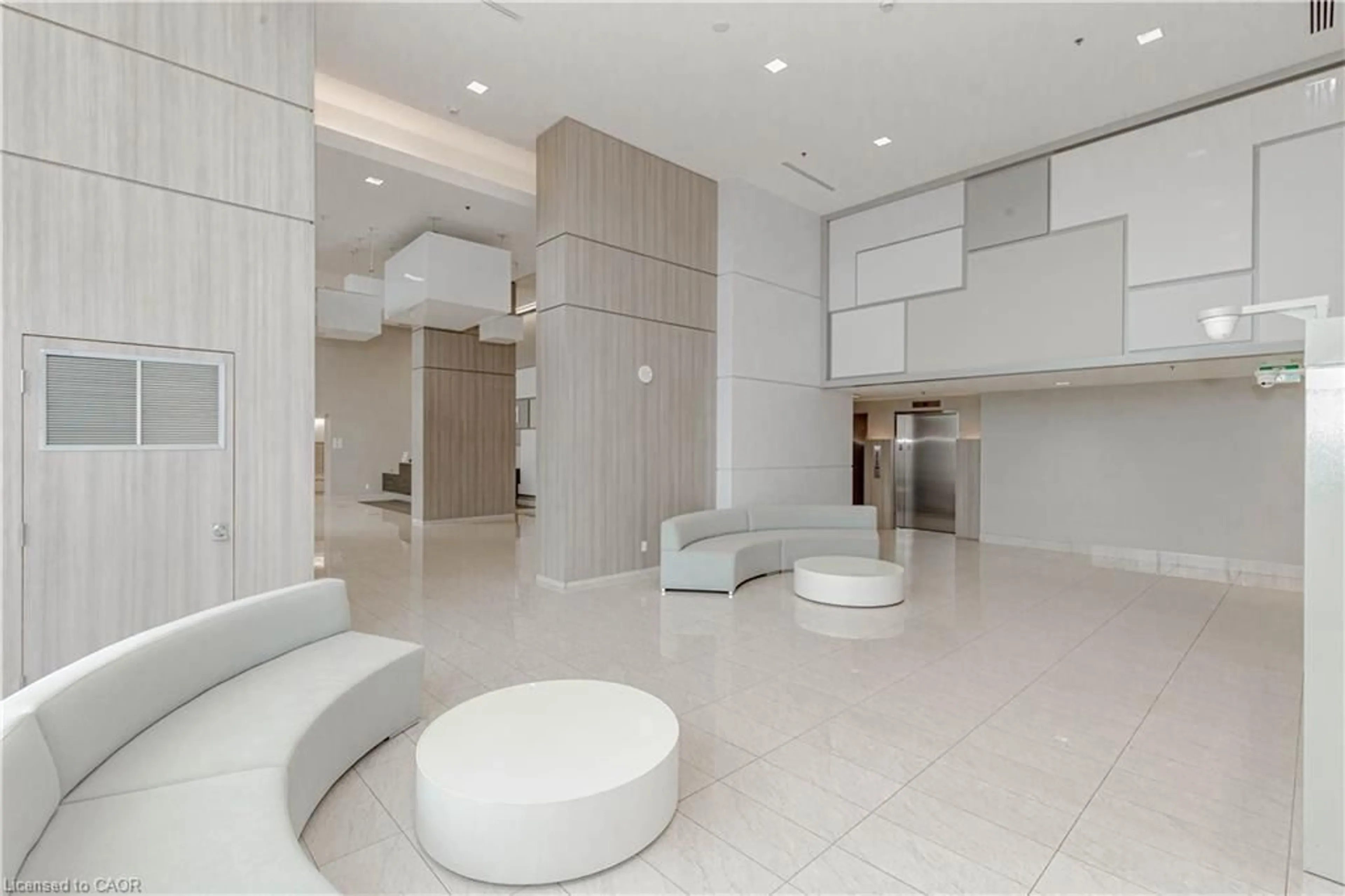 Lobby for 2093 Fairview St #709, Burlington Ontario L7M 3W8