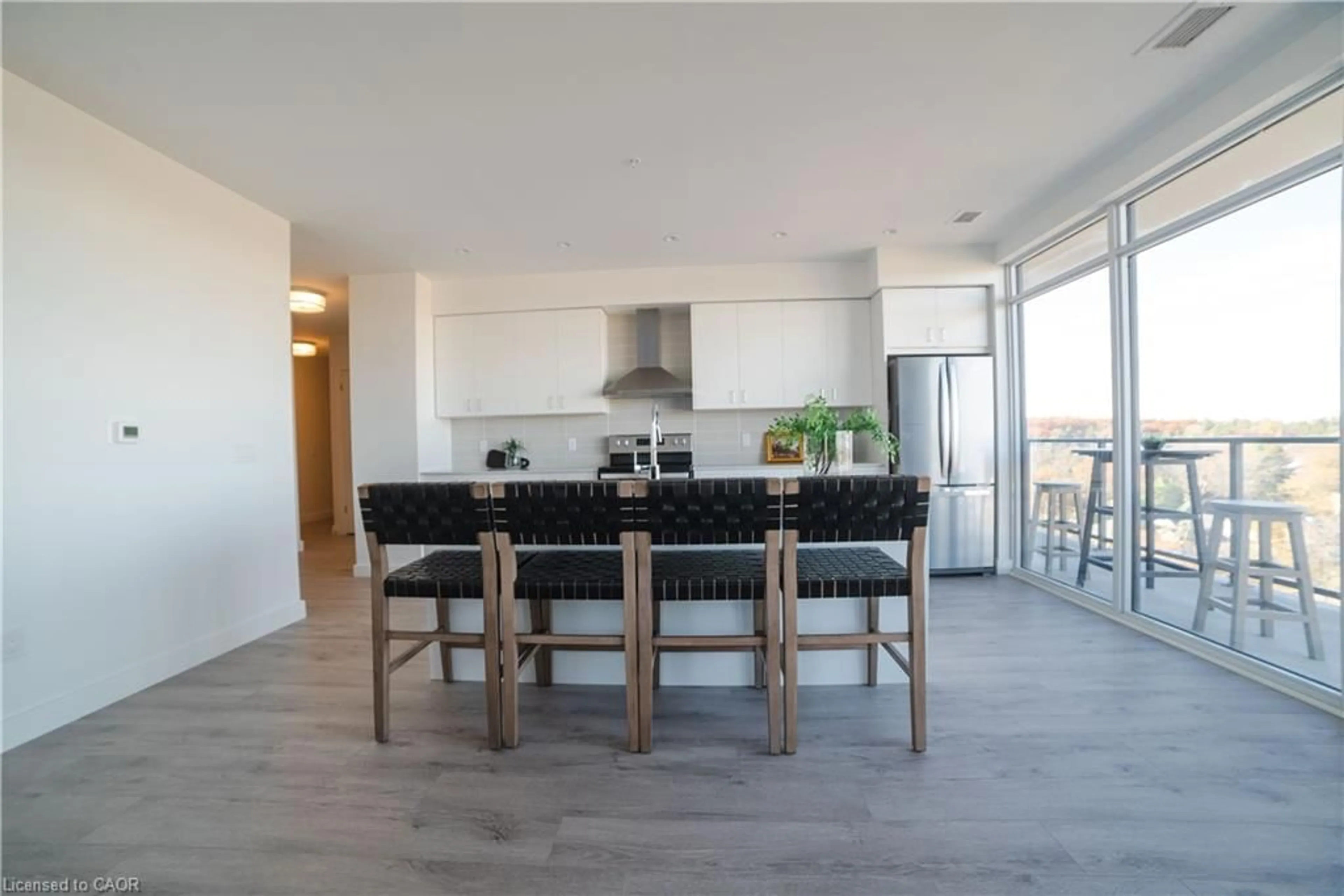 Open concept kitchen, unknown for 15 Glebe St #1701, Cambridge Ontario N1S 0C3