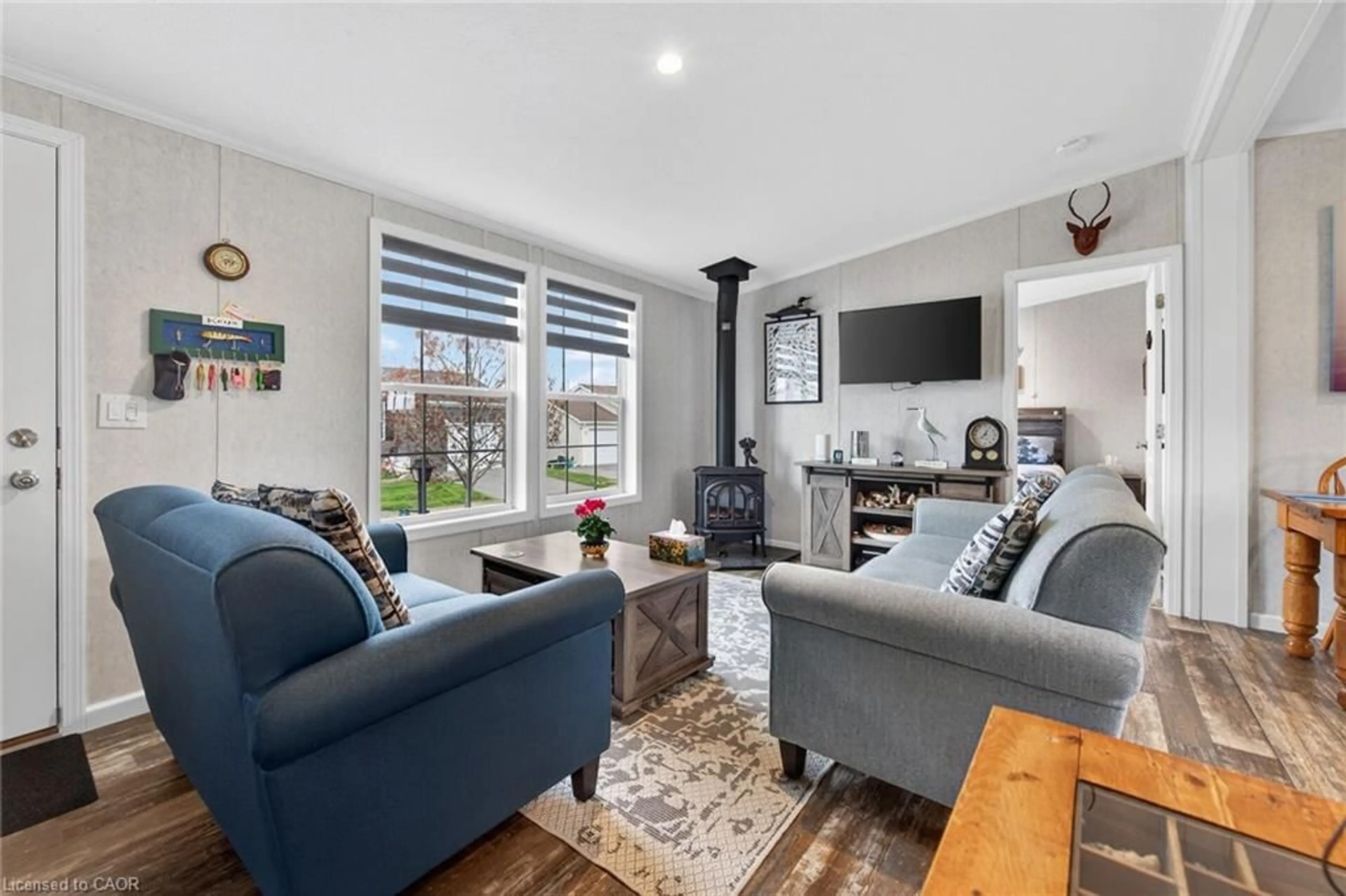 Living room with furniture, unknown for 19 Silver Aspen Dr, Nanticoke Ontario N0A 1L0