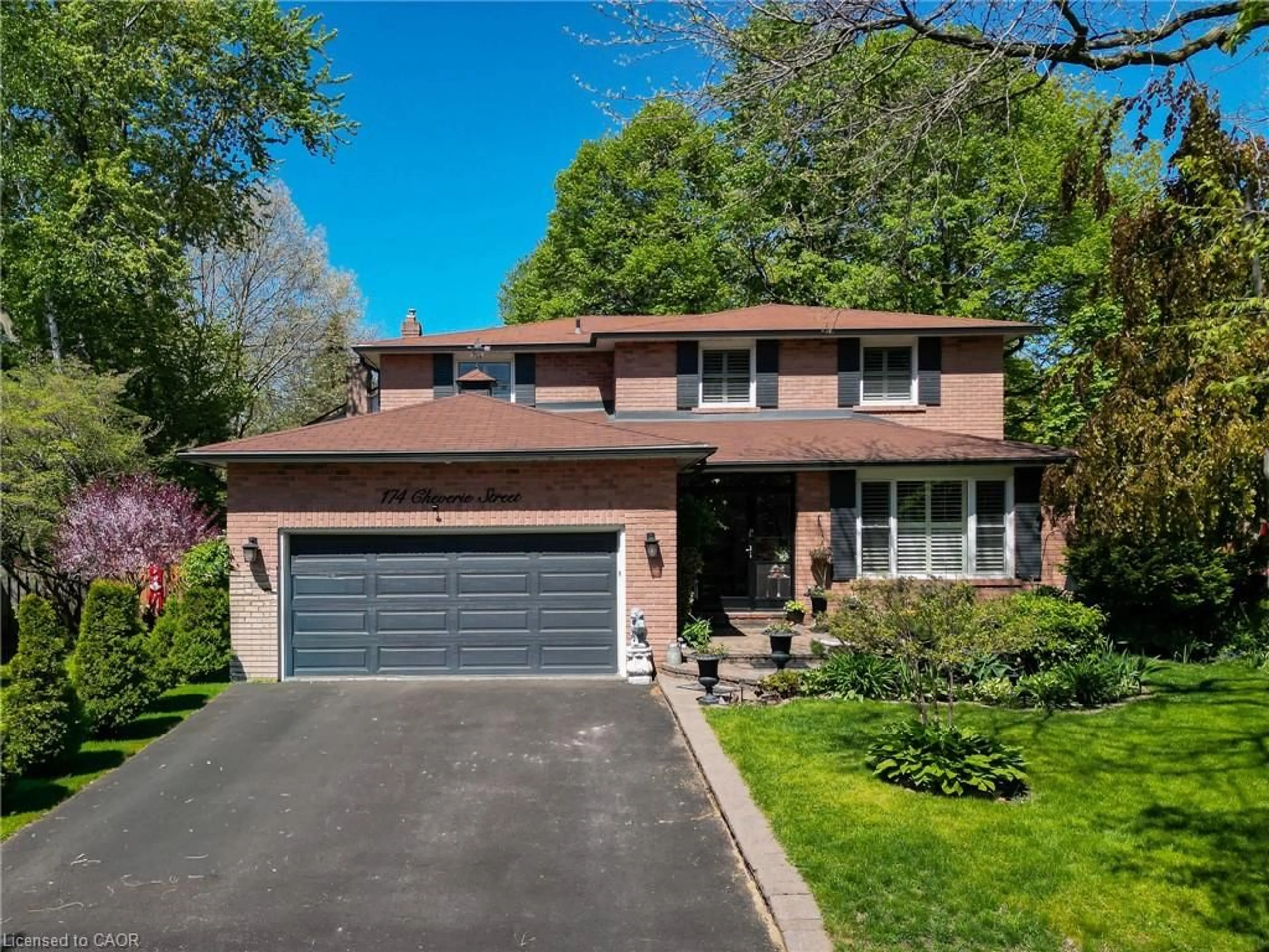 Home with brick exterior material, street for 174 Cheverie St, Oakville Ontario L6J 6C4