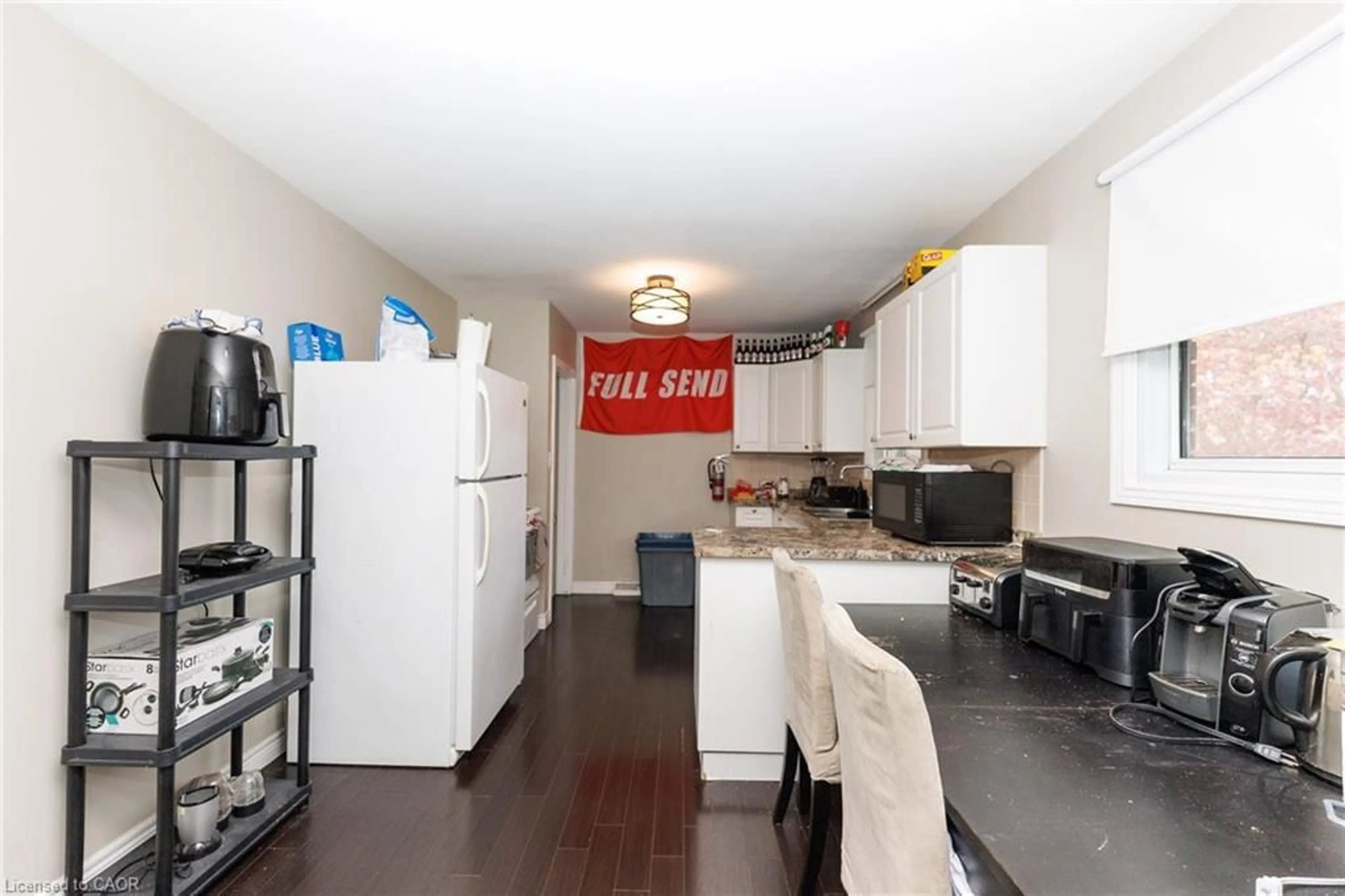 Standard kitchen, unknown for 25 Warkdale Dr, St. Catharines Ontario L2T 2V8