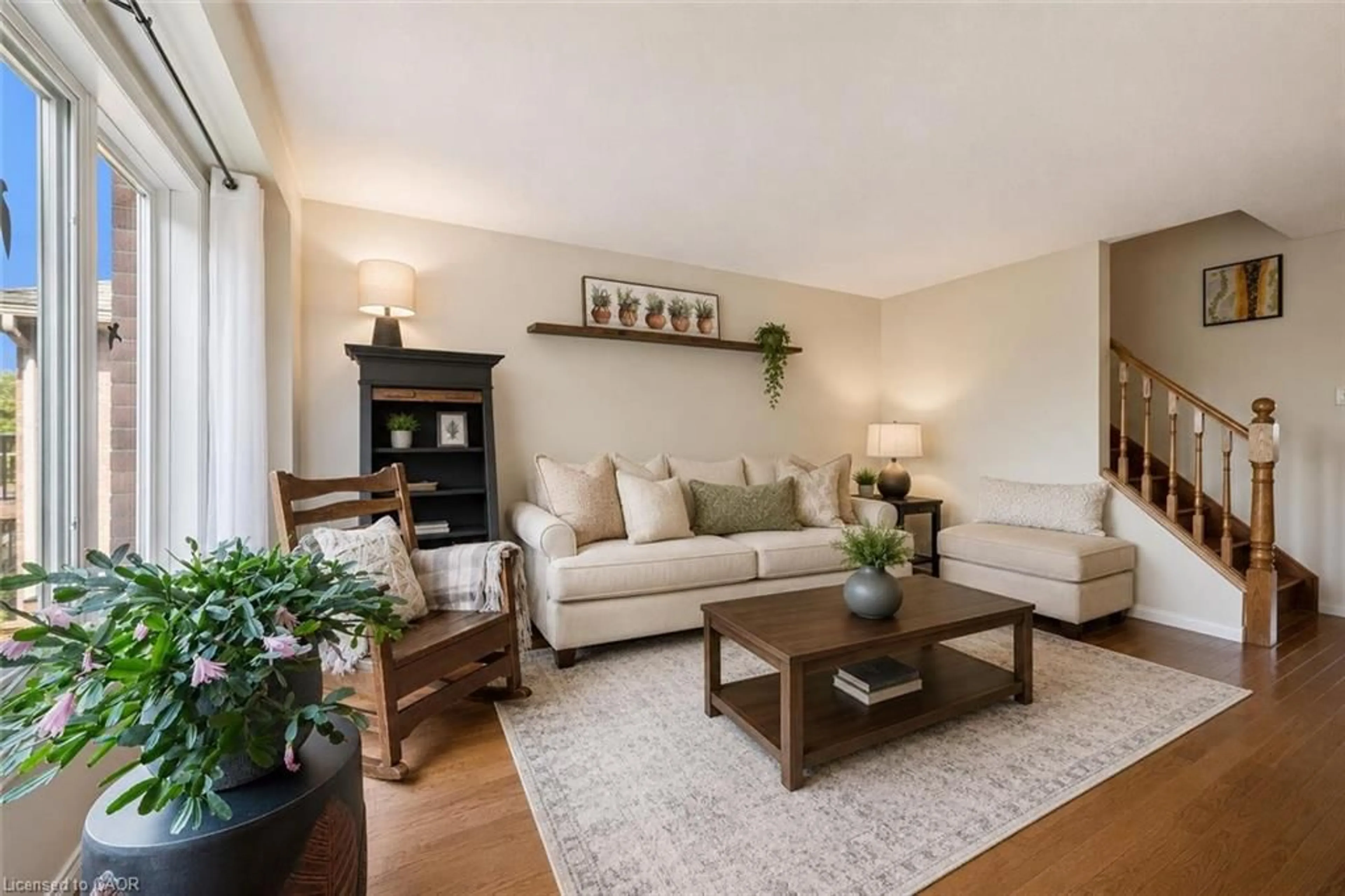 Living room with furniture, unknown for 17 Gibbs Cres, Guelph Ontario N1G 5B6
