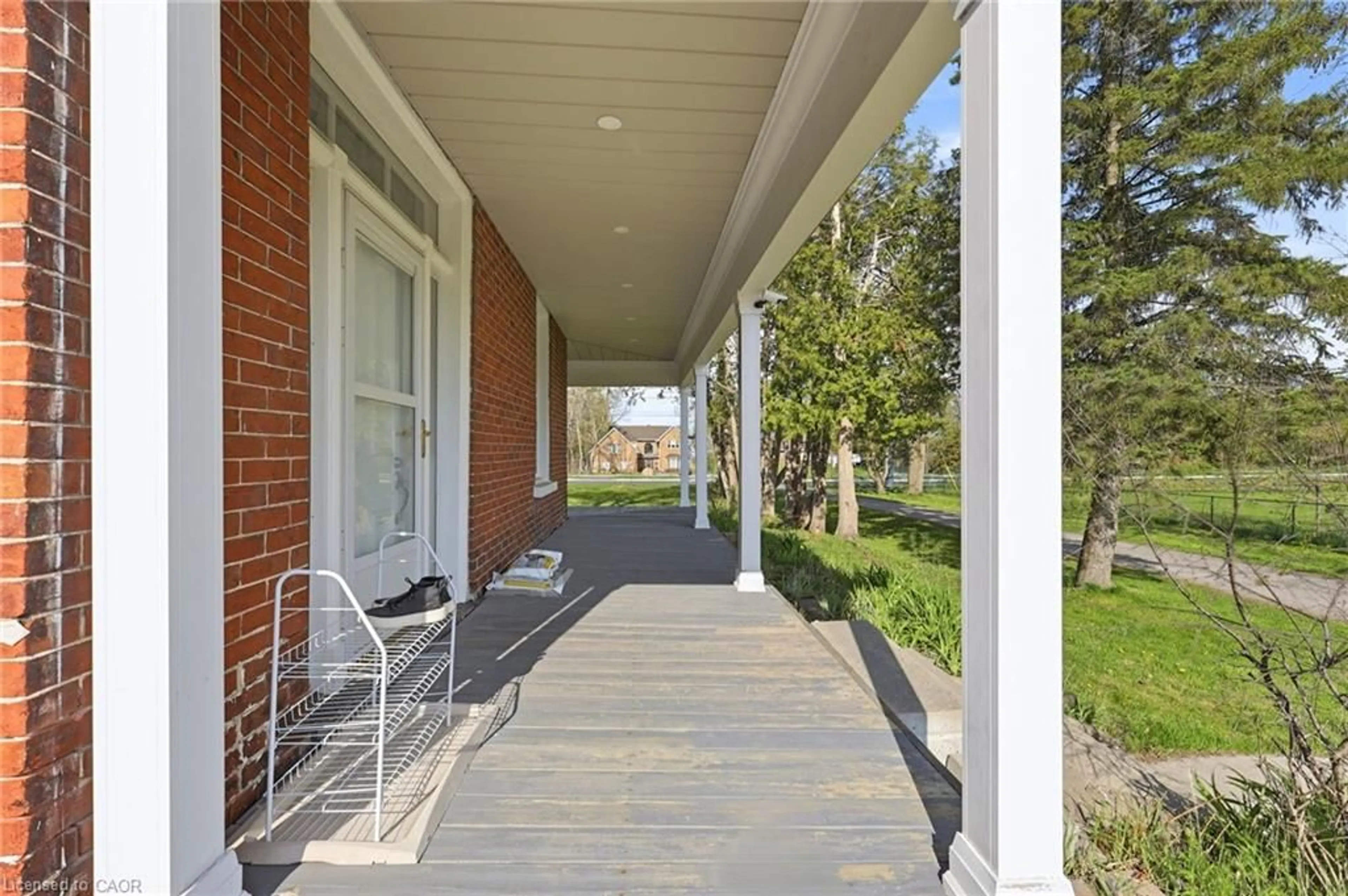 Patio, street for 1133 Brealey Dr, Peterborough Ontario K9K 0C1