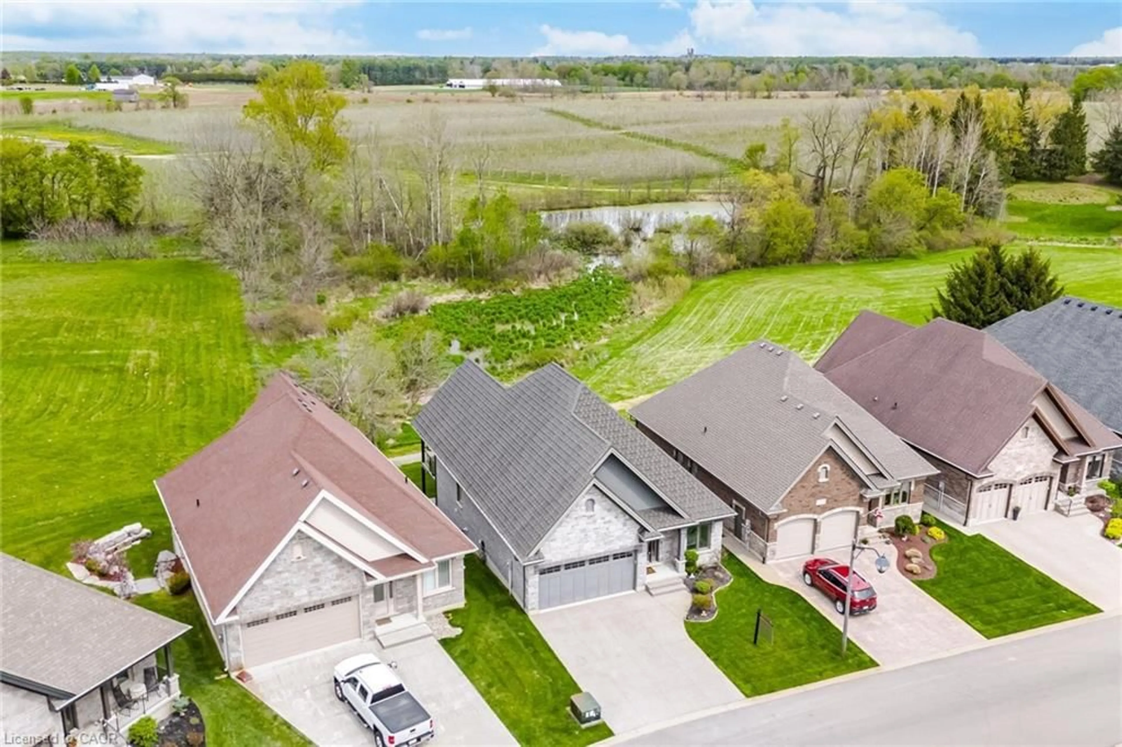 A pic from outside/outdoor area/front of a property/back of a property/a pic from drone, unknown for 128 St. Michael's St, Delhi Ontario N4B 0A3