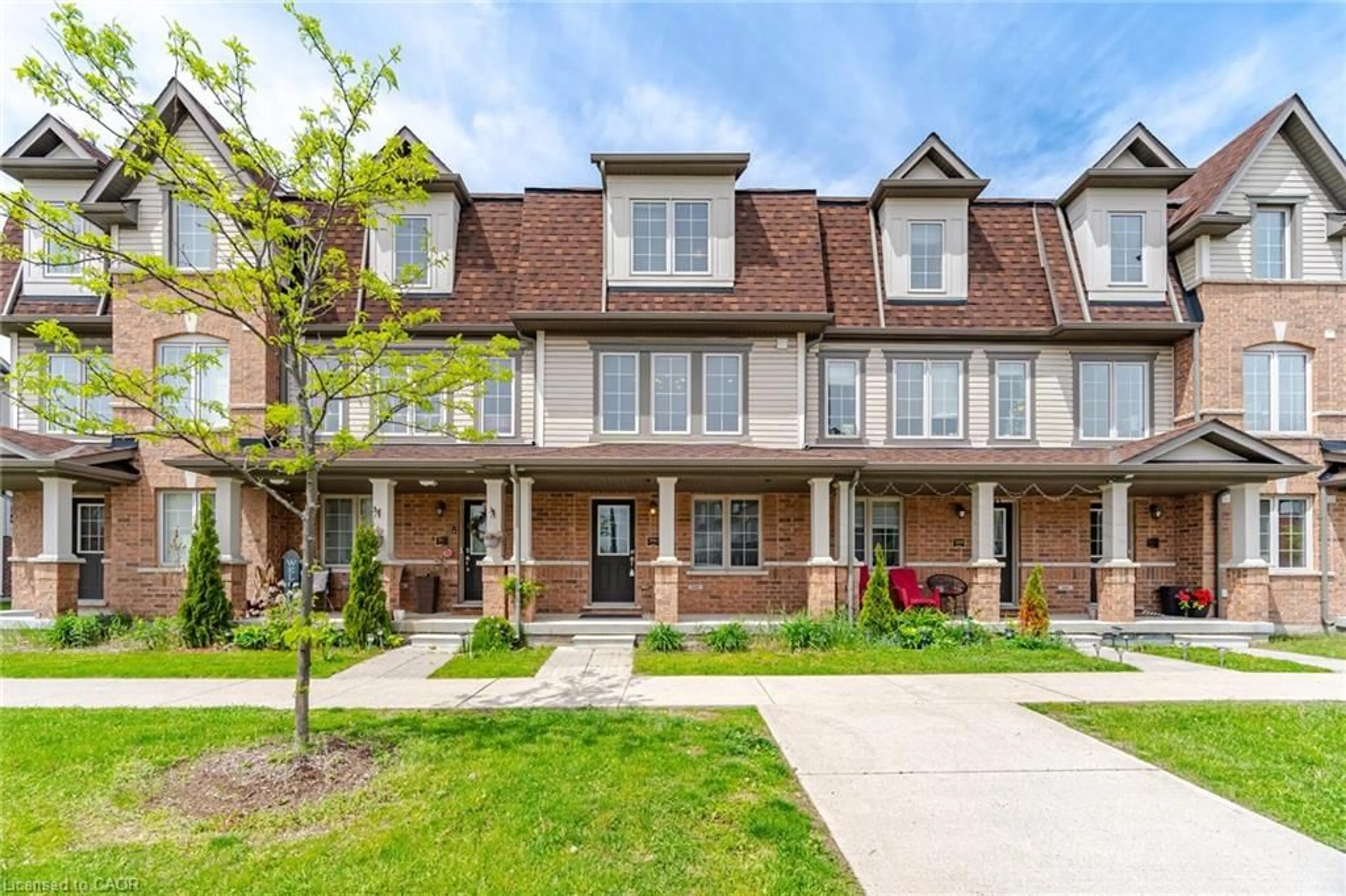 Home with brick exterior material, street for 390 Linden Dr, Cambridge Ontario N3H 0C6