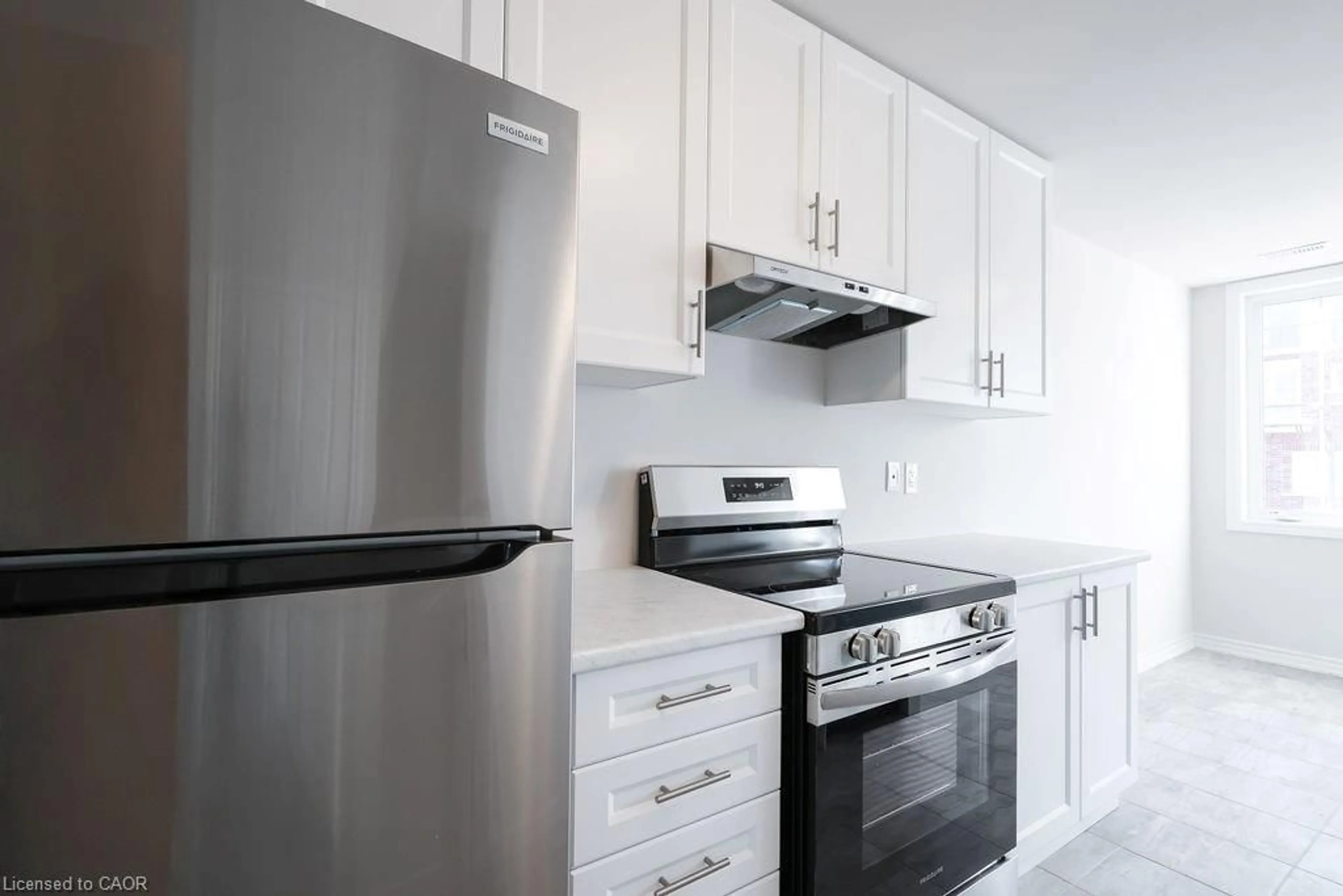 Standard kitchen, unknown for 677 Park Rd #57, Brantford Ontario N3R 0A2