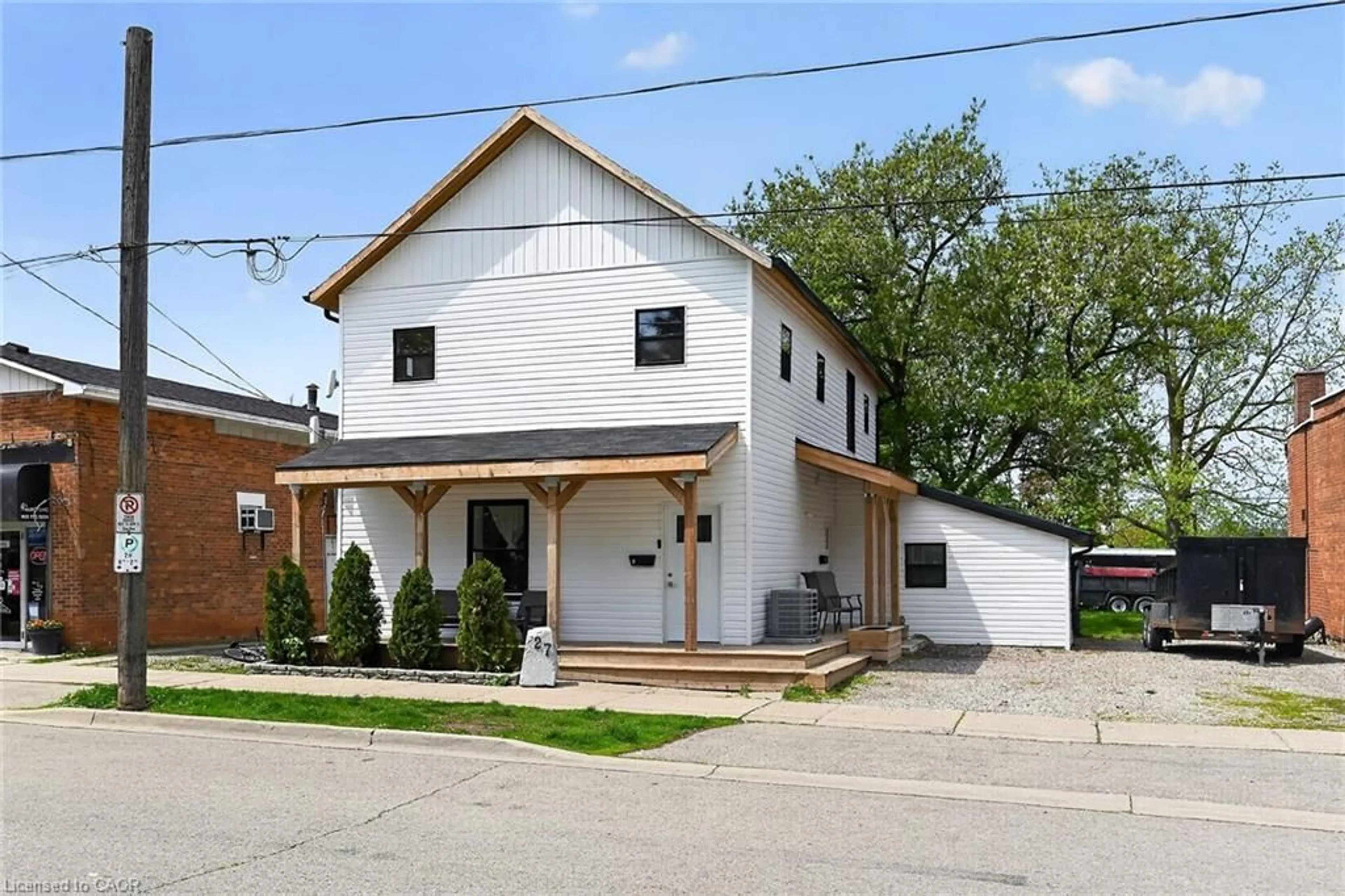 Home with brick exterior material, street for 27 Cayuga St, Cayuga Ontario N0A 1E0