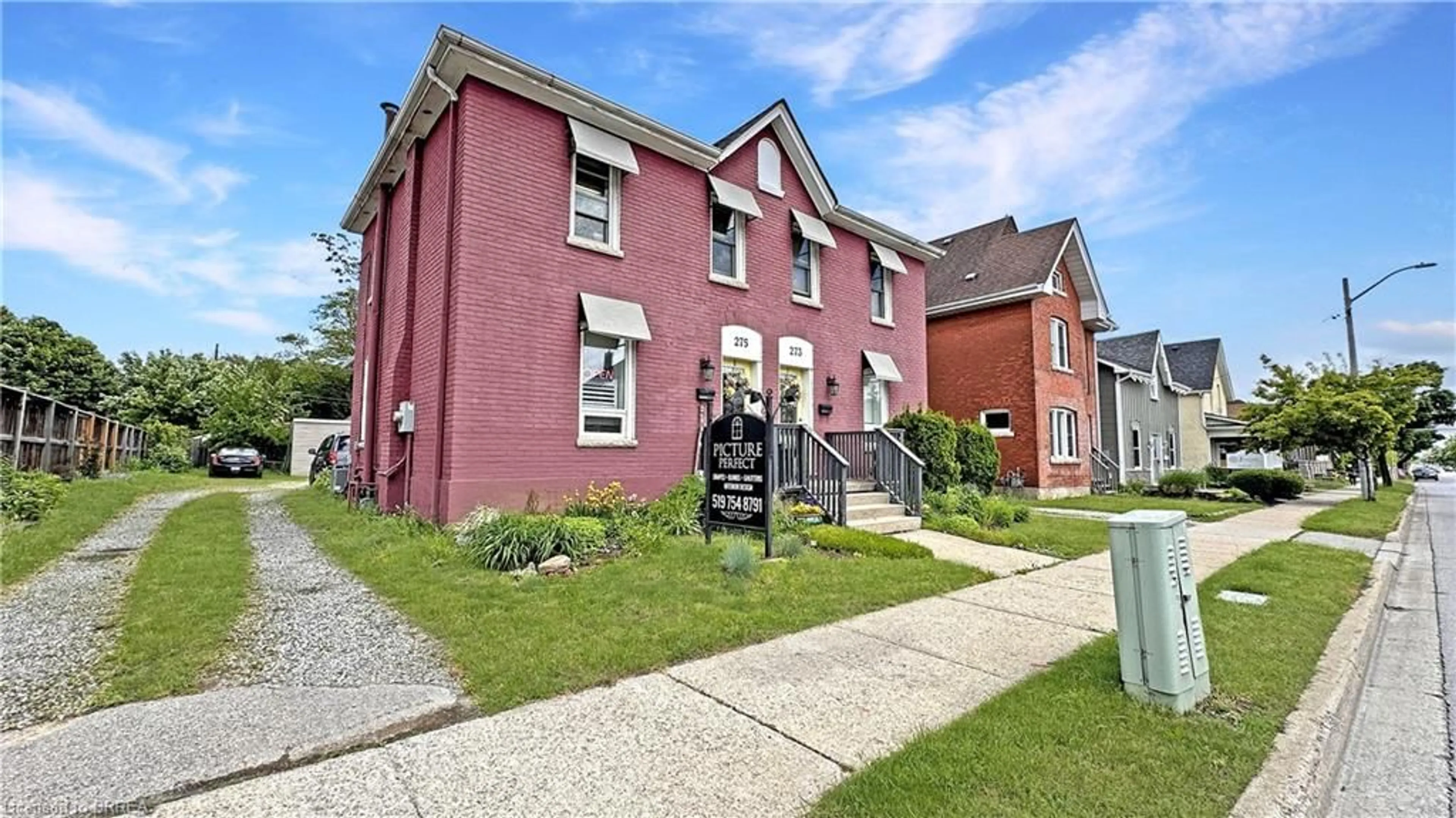 Home with brick exterior material, street for 275 Brant Ave, Brantford Ontario N3T 3J6