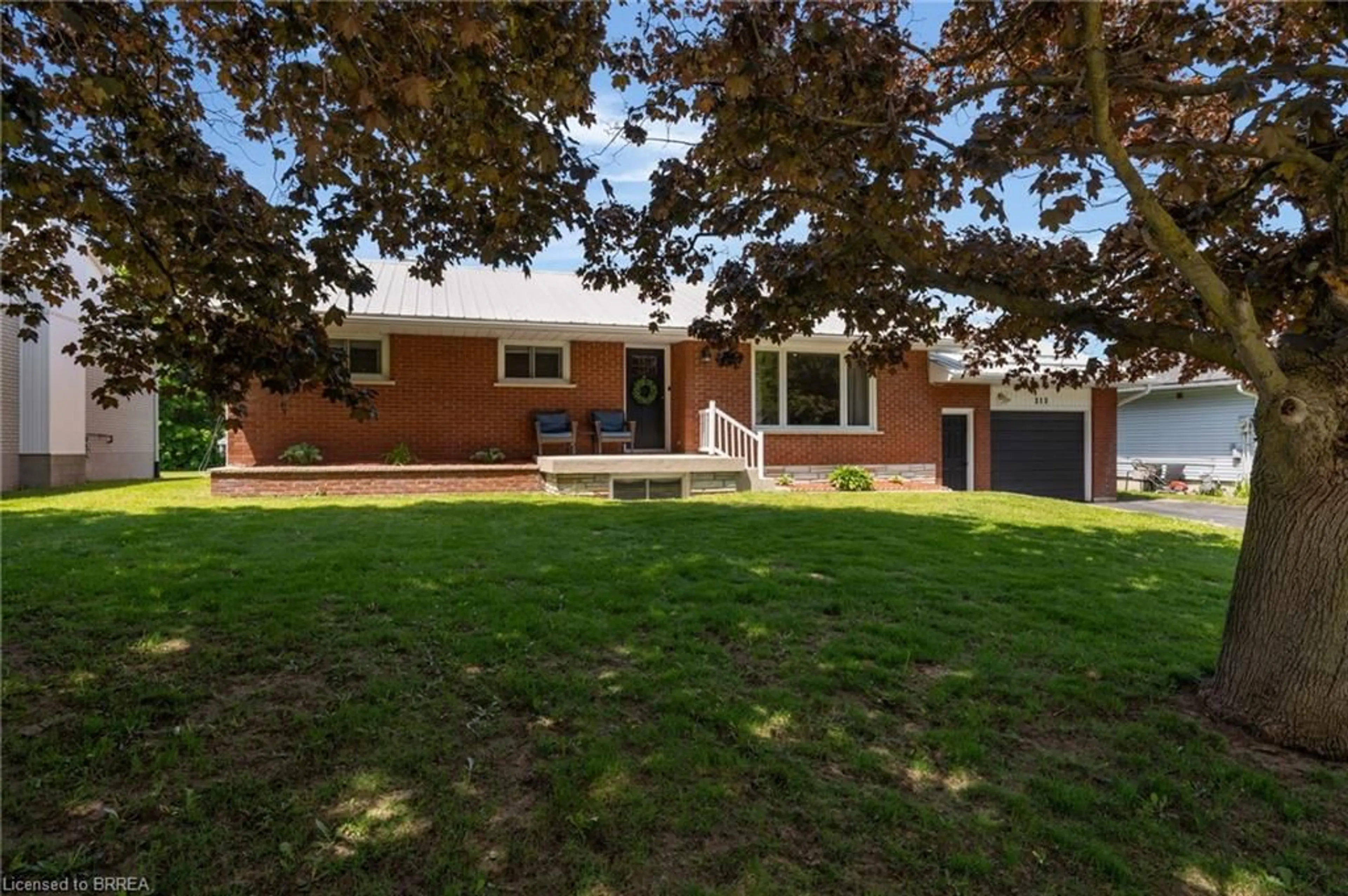 Home with brick exterior material, street for 212 Hamilton Dr, Stayner Ontario L0M 1S0