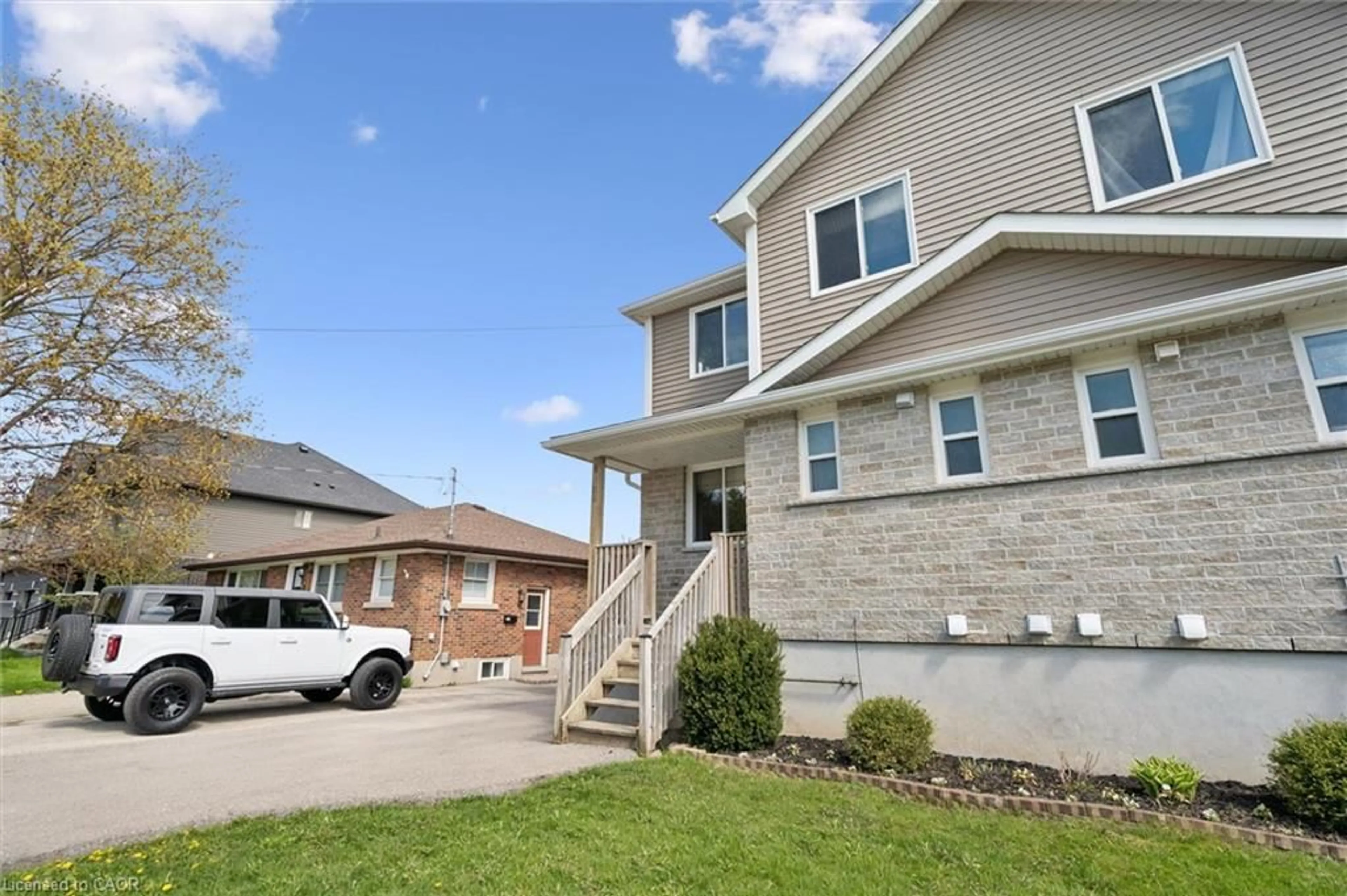 Home with brick exterior material, street for 126 Forfar St, Fergus Ontario N1M 1B2