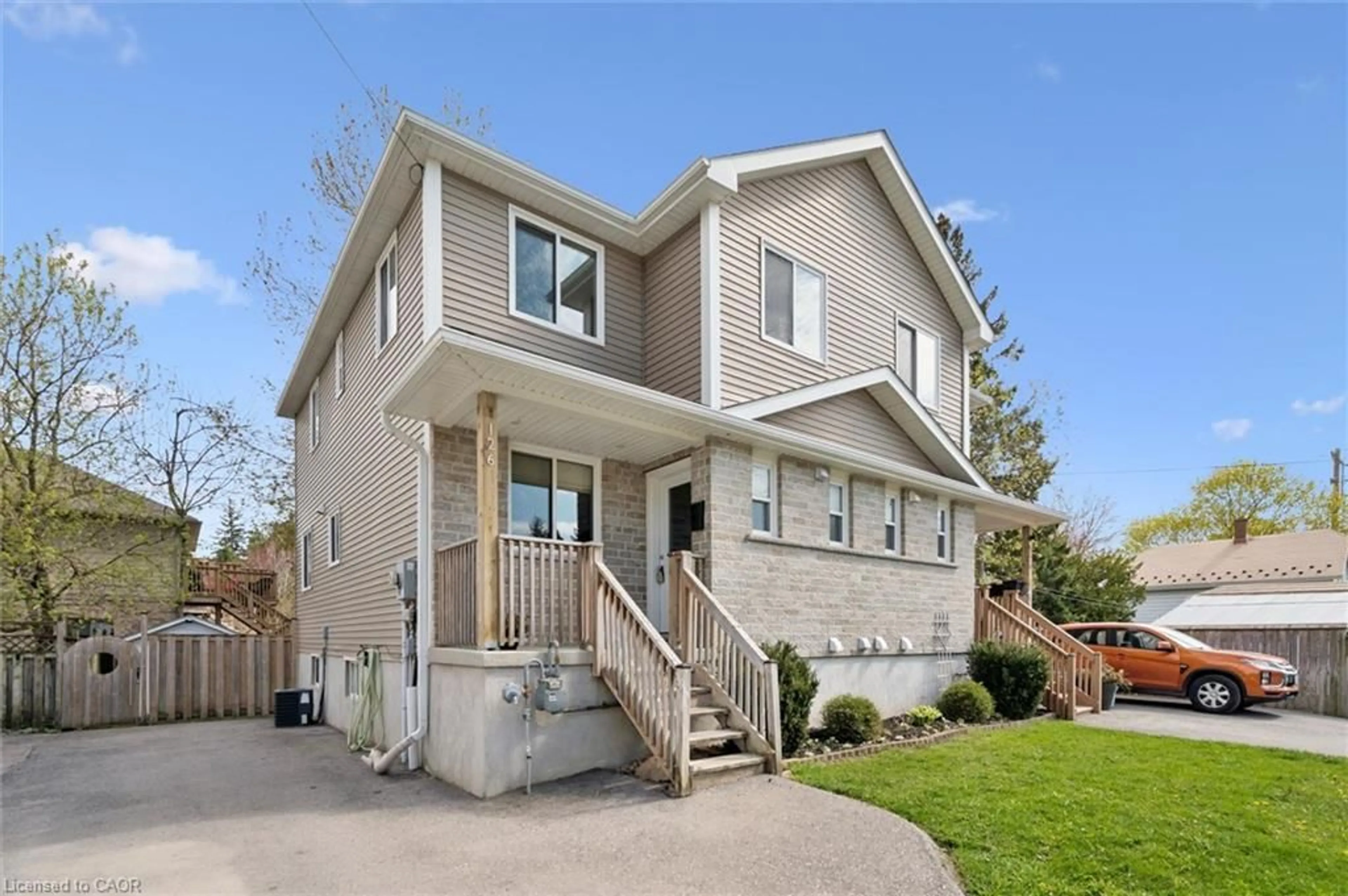 Home with vinyl exterior material, street for 126 Forfar St, Fergus Ontario N1M 1B2