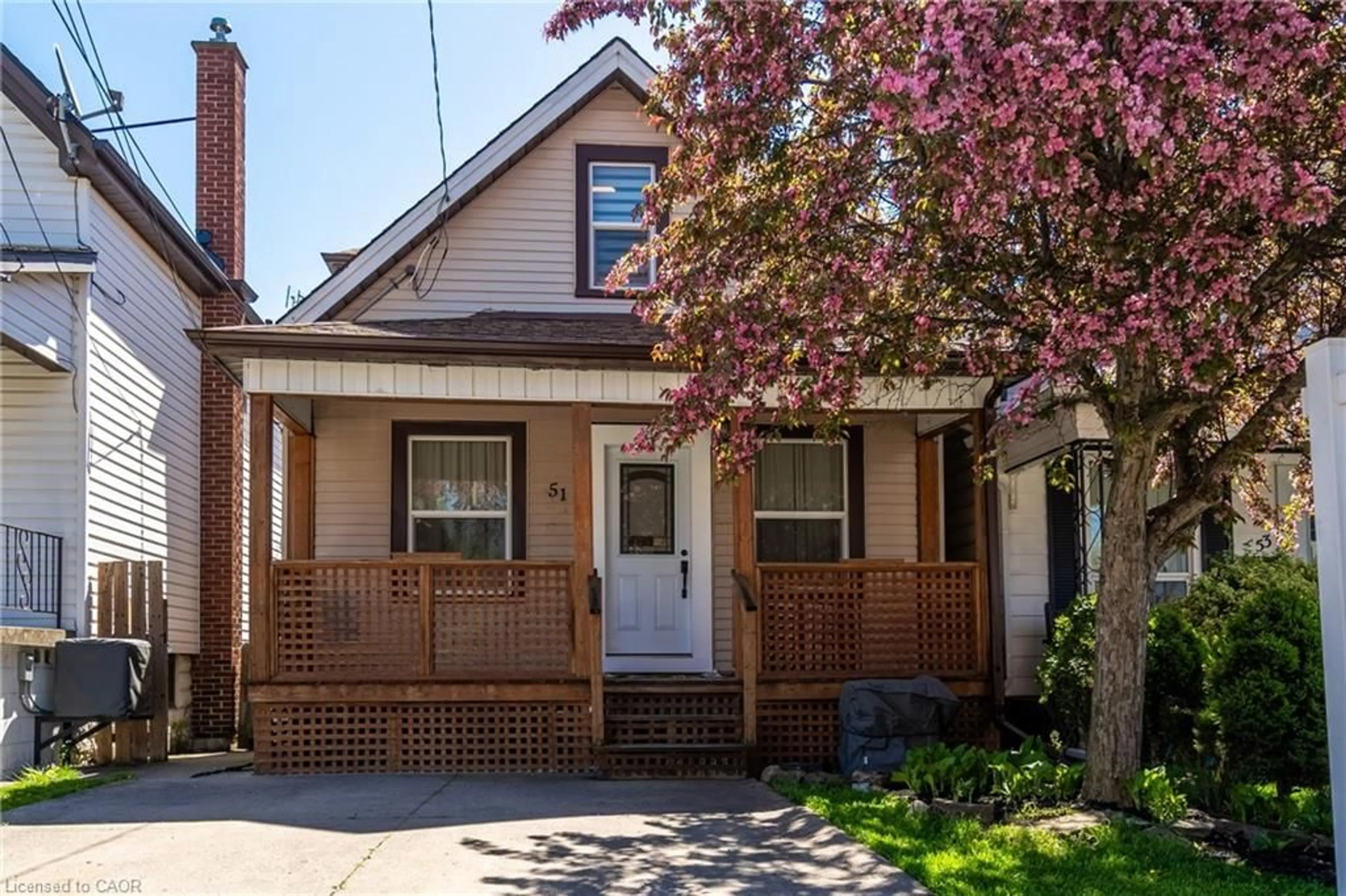Home with brick exterior material, street for 51 East 23rd St, Hamilton Ontario L8V 2W5