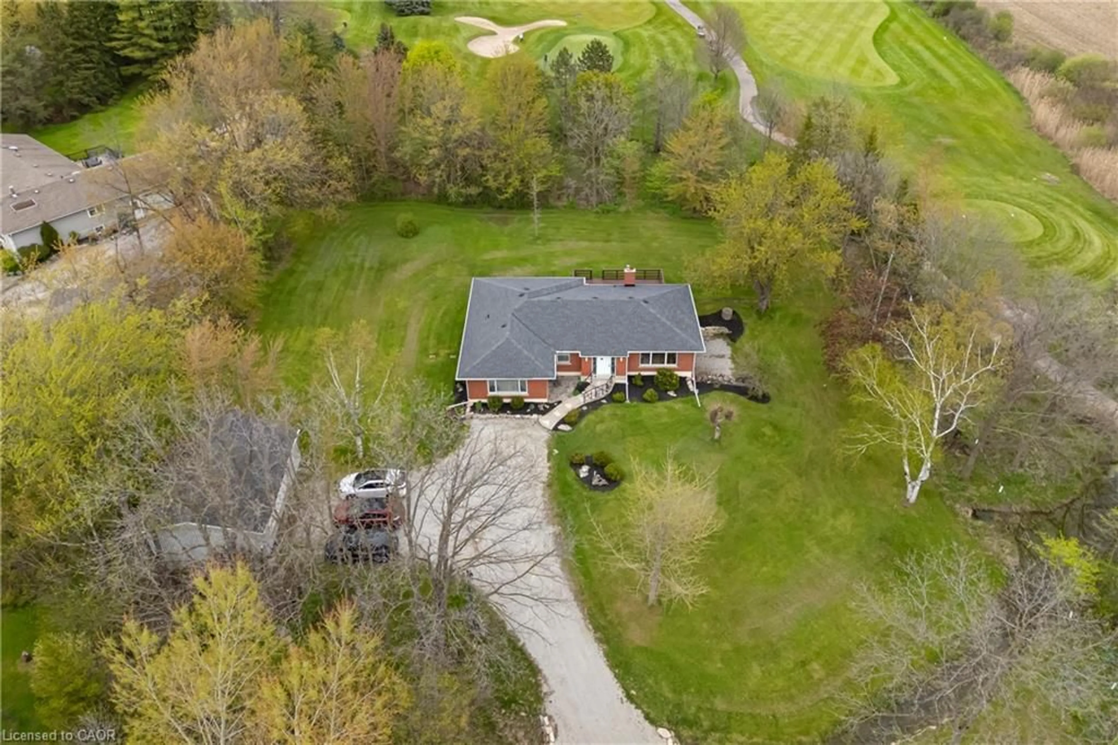 A pic from outside/outdoor area/front of a property/back of a property/a pic from drone, unknown for 9225 Dublin Line, Halton Hills Ontario L9T 2X7
