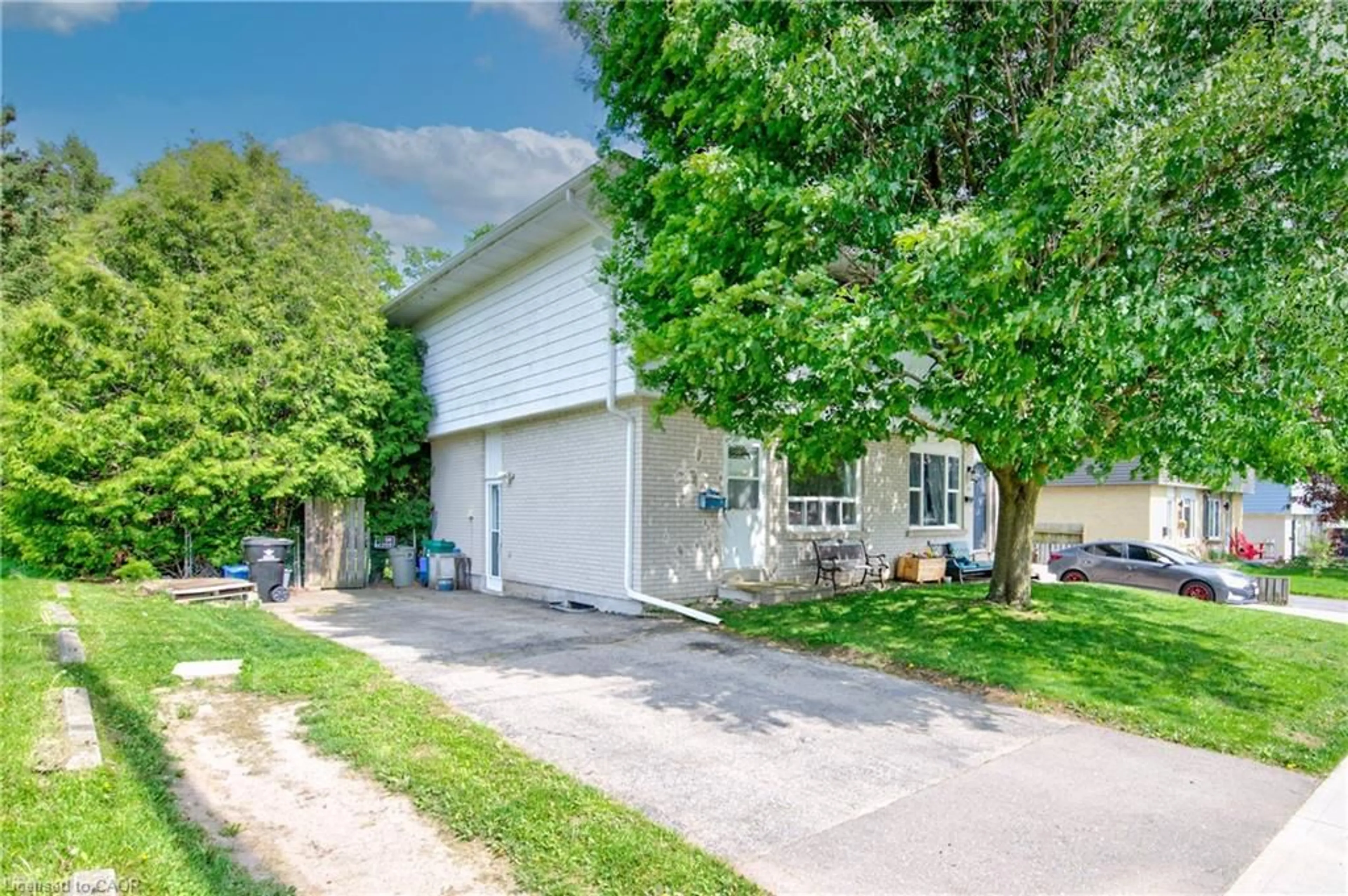 A pic from outside/outdoor area/front of a property/back of a property/a pic from drone, street for 57 Clemens Ave, Cambridge Ontario N3C 2W6