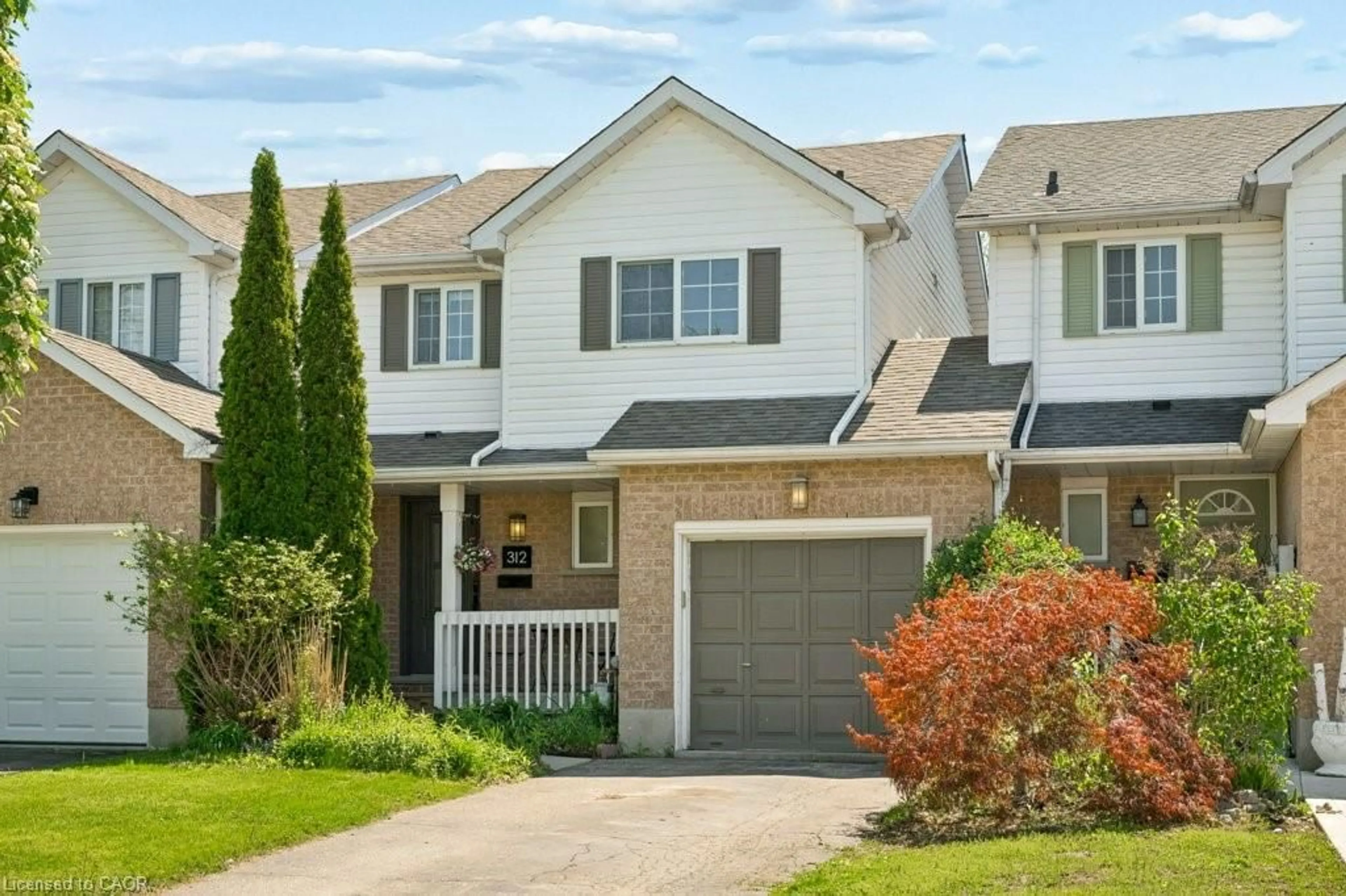 Home with vinyl exterior material, street for 312 Sable Crt, Waterloo Ontario N2K 3Z4