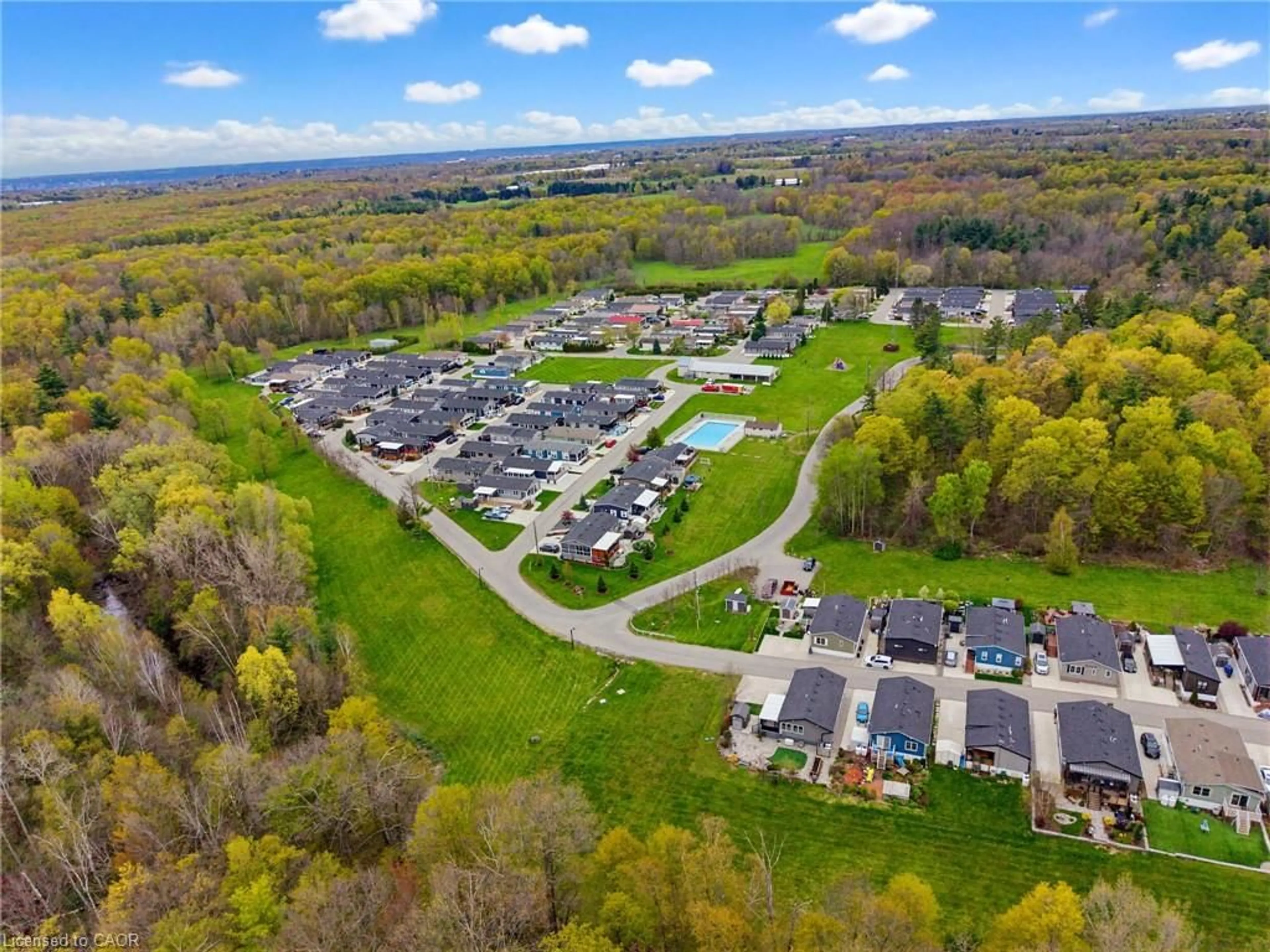 A pic from outside/outdoor area/front of a property/back of a property/a pic from drone, mountain view for 4449 Milburough Line #2 Cedar Street, Burlington Ontario L7P 0C2