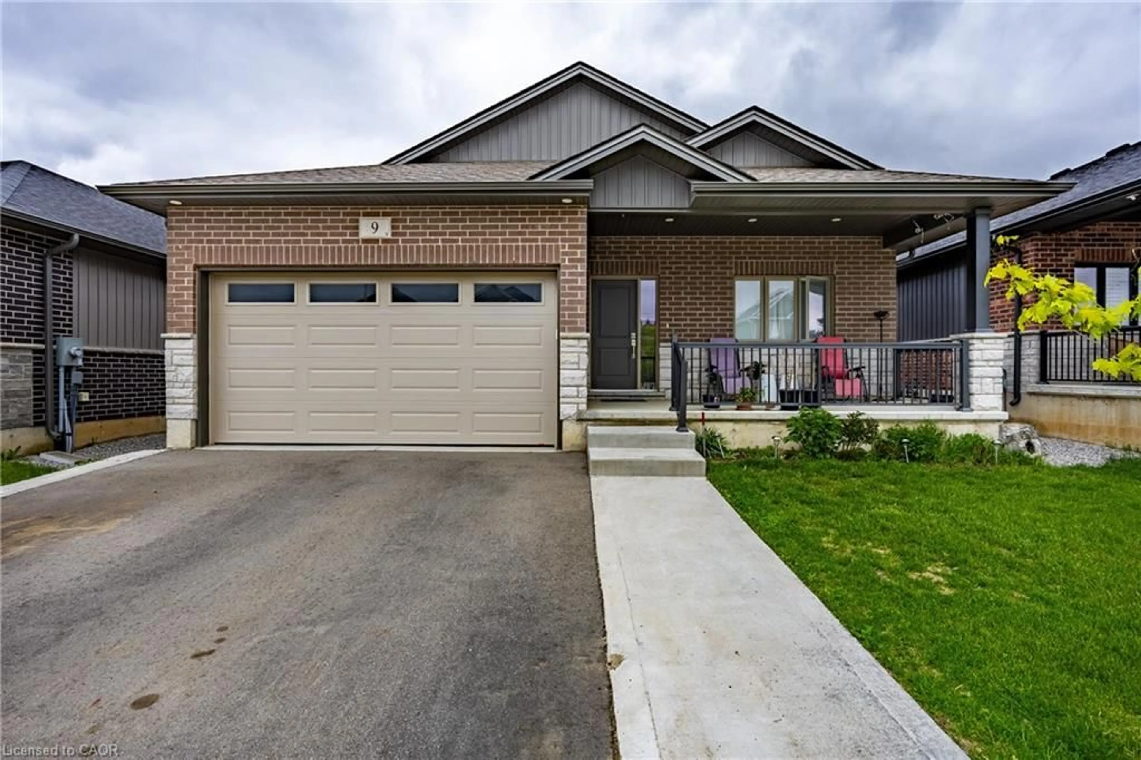 Home with brick exterior material, street for 9 Pursel St, Waterford Ontario N0E 1Y0