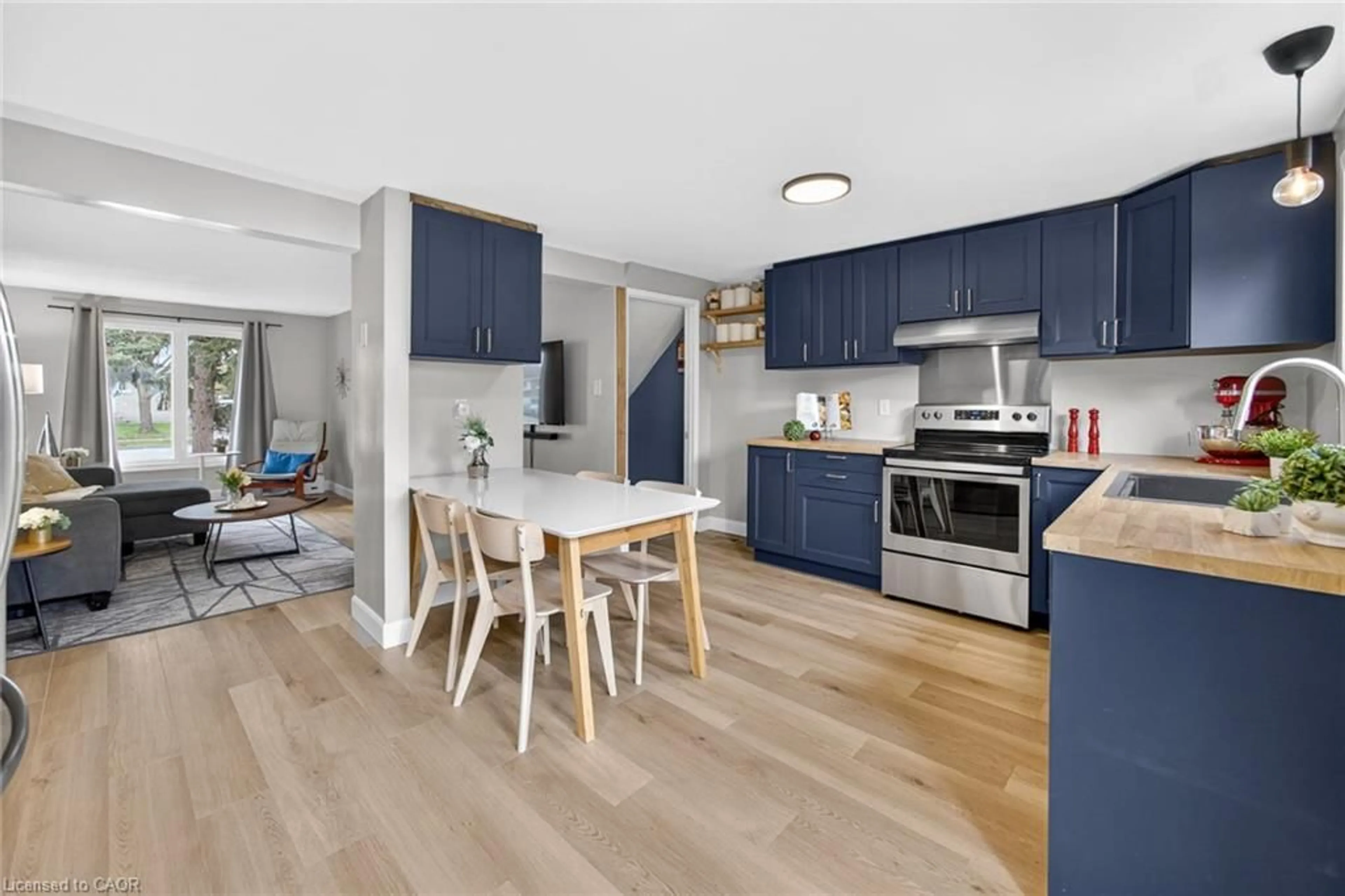 Open concept kitchen, unknown for 152 Hadati Rd, Guelph Ontario N1E 6P4
