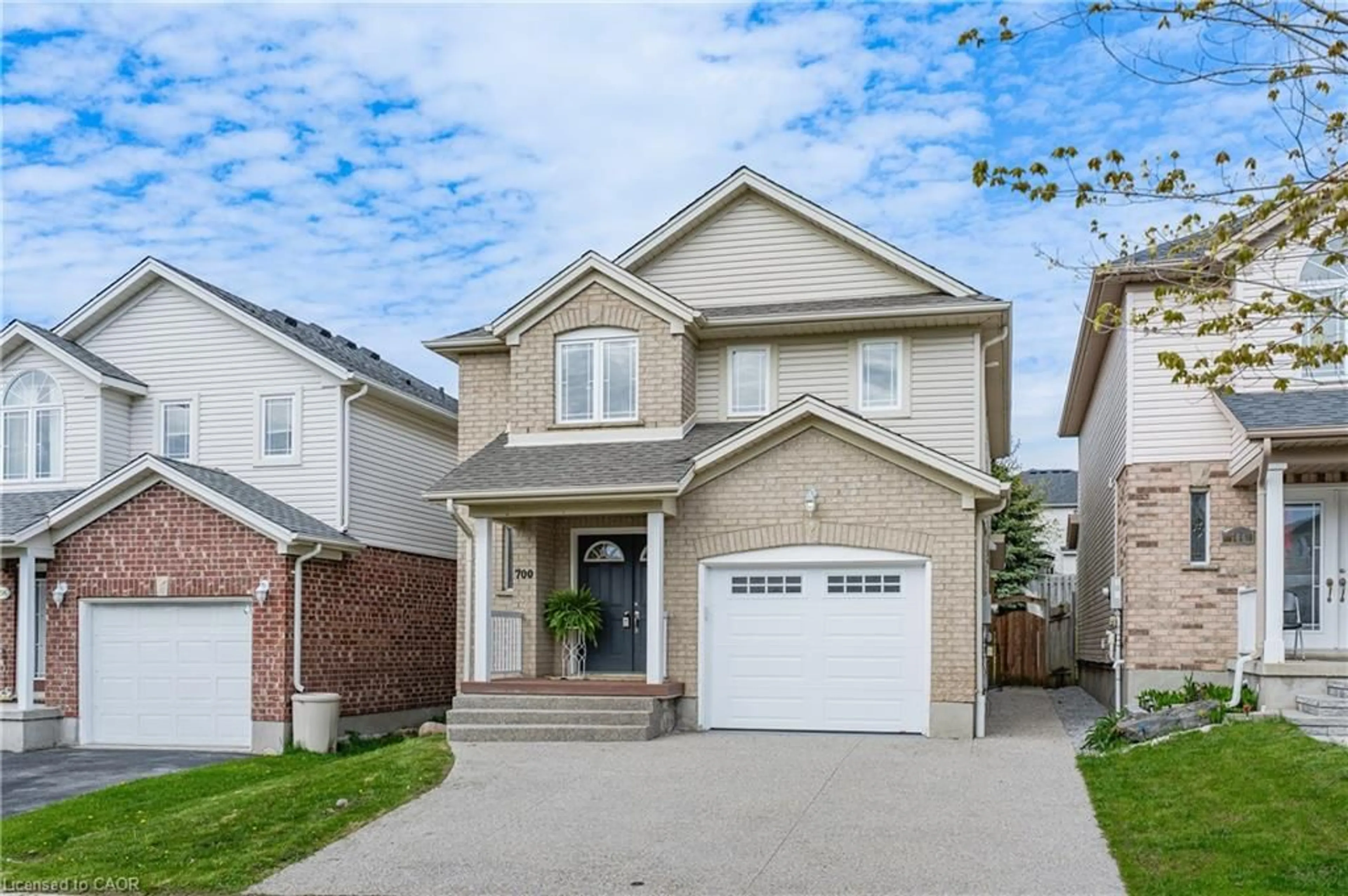 Home with brick exterior material, street for 700 Karlsfeld Rd, Waterloo Ontario N2T 2W4