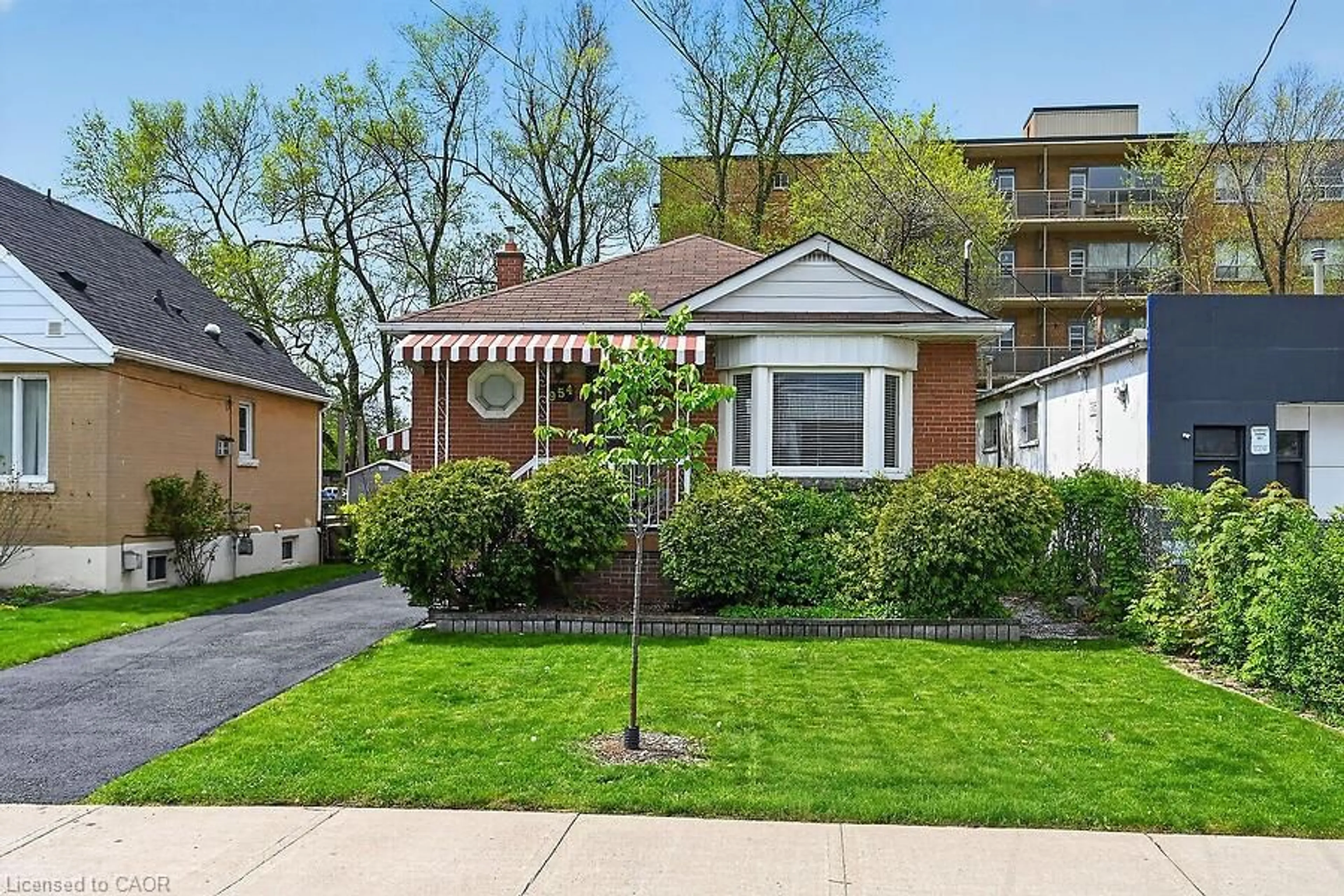 Unknown for 954 Queensdale Ave, Hamilton Ontario L8T 1H6