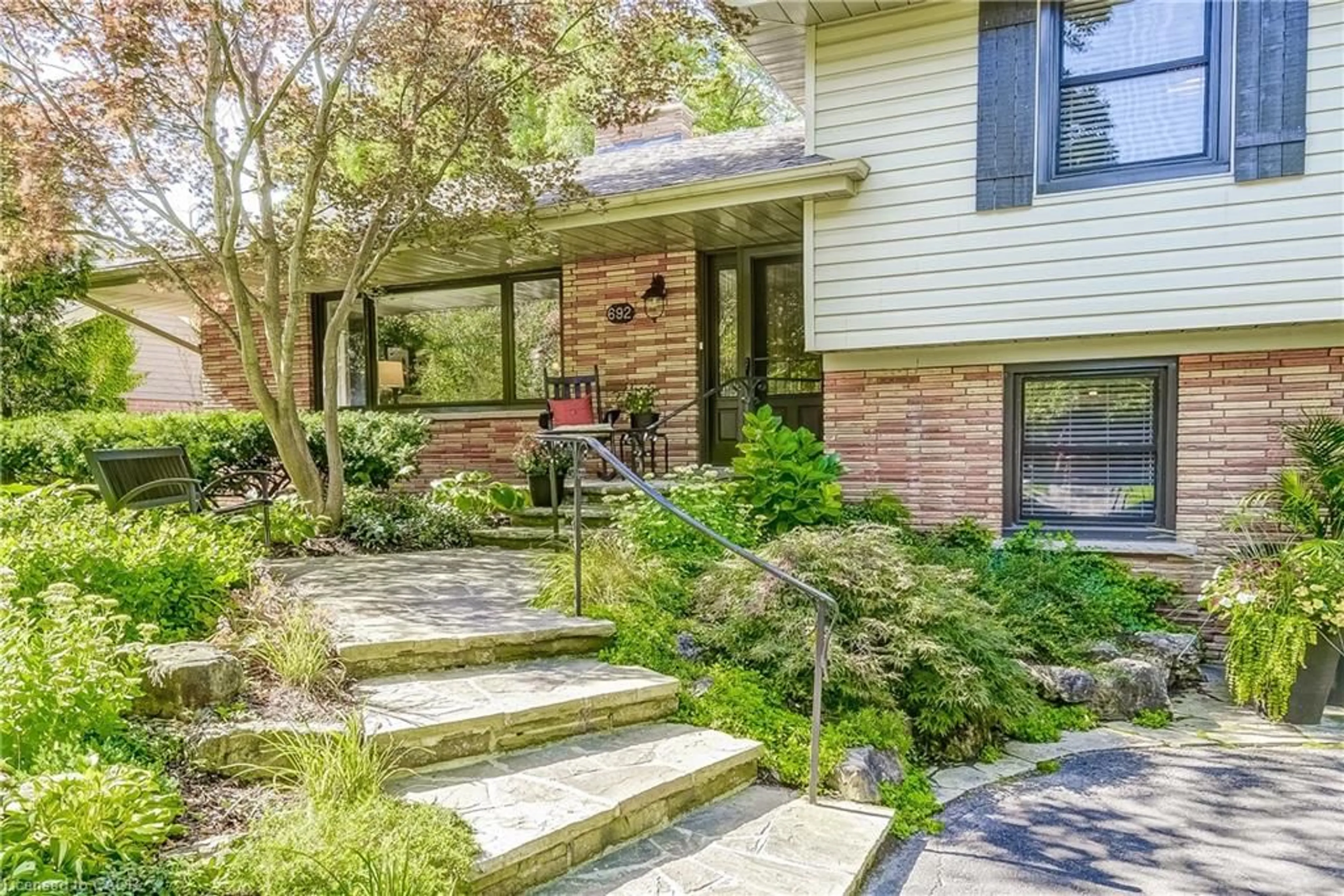 Home with brick exterior material, street for 692 Courtland Pl, Burlington Ontario L7R 2M6