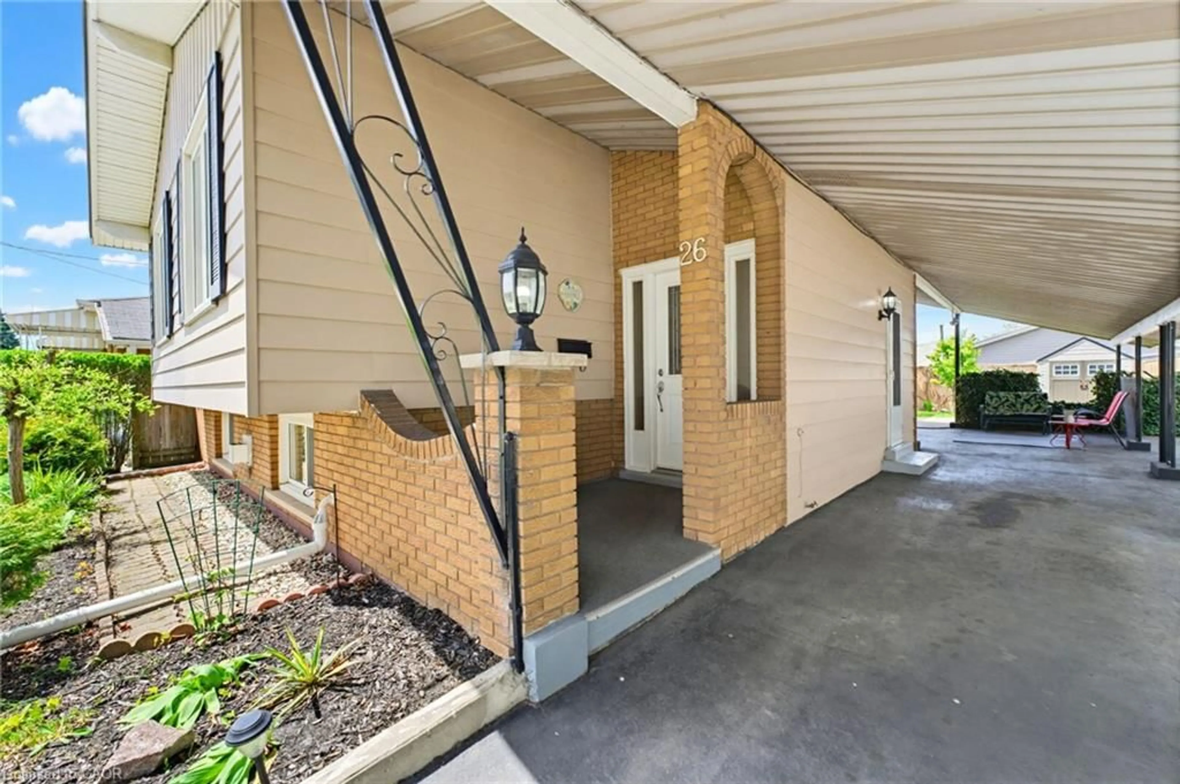 Unknown for 26 Rivercrest Rd, Hamilton Ontario L8E 1M9