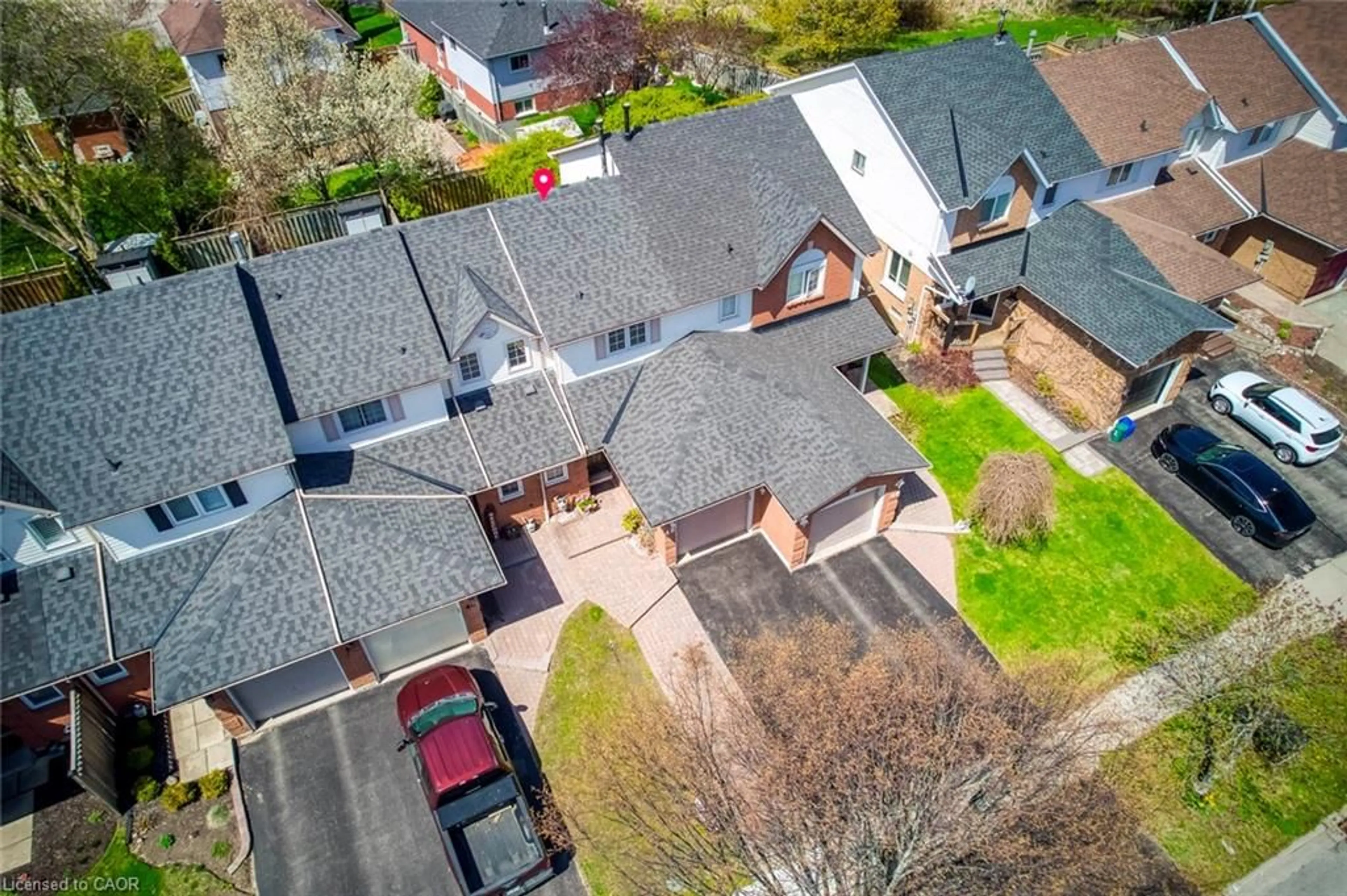A pic from outside/outdoor area/front of a property/back of a property/a pic from drone, street for 48 Pidduck St, Durham Ontario L1E 2W2