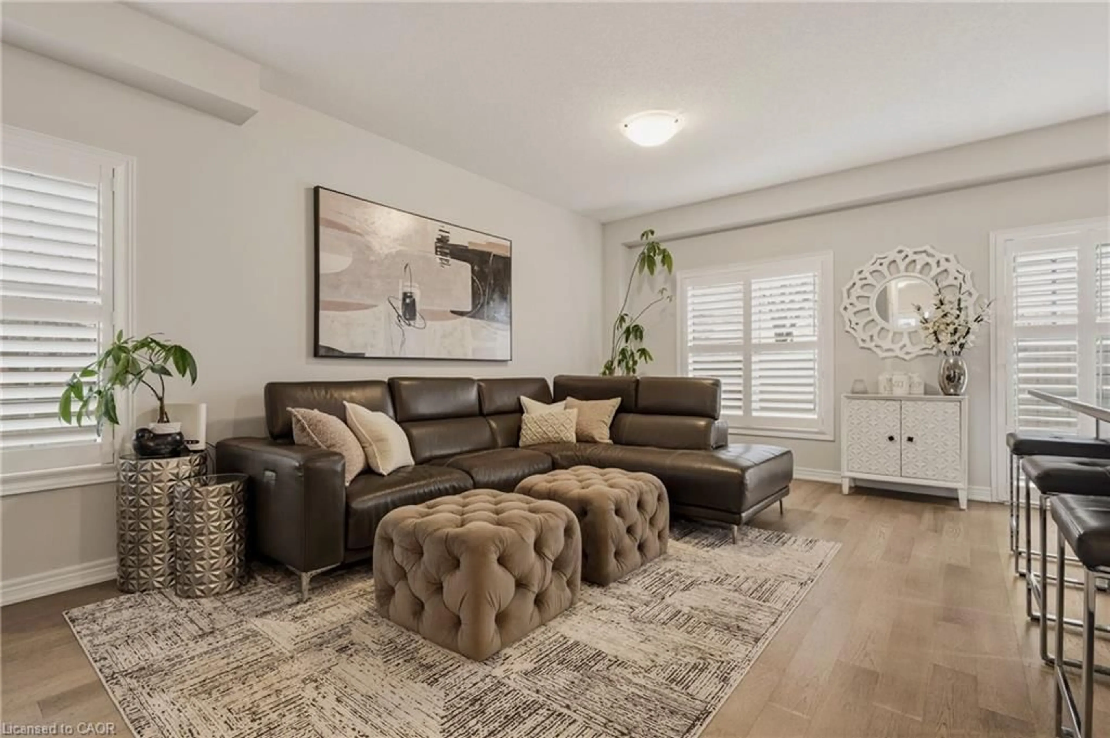 Living room with furniture, unknown for 78 Starling Dr, Hamilton Ontario L9A 2P5