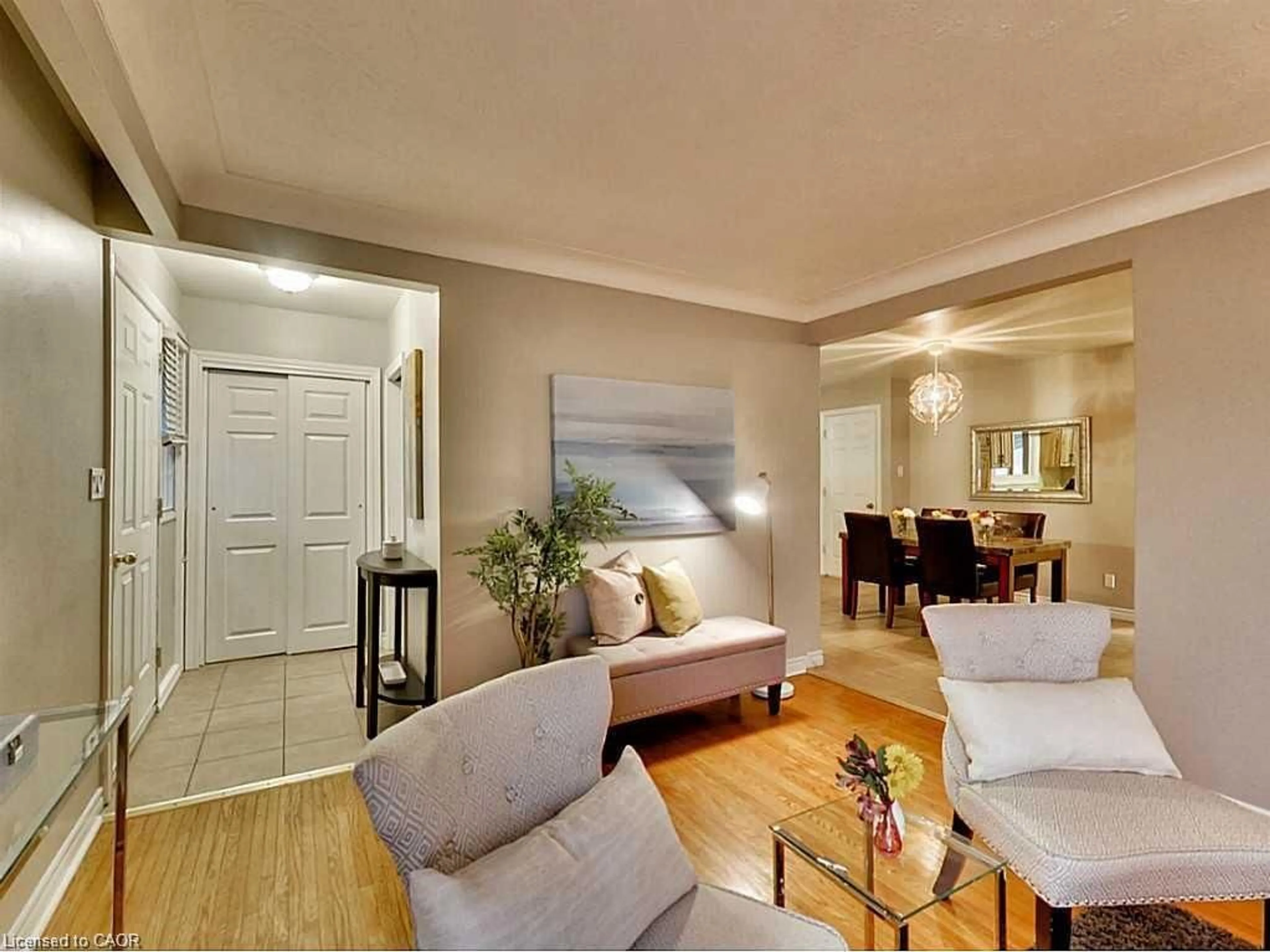 Living room with furniture, unknown for 96 Manning Ave, Hamilton Ontario L9A 3E9