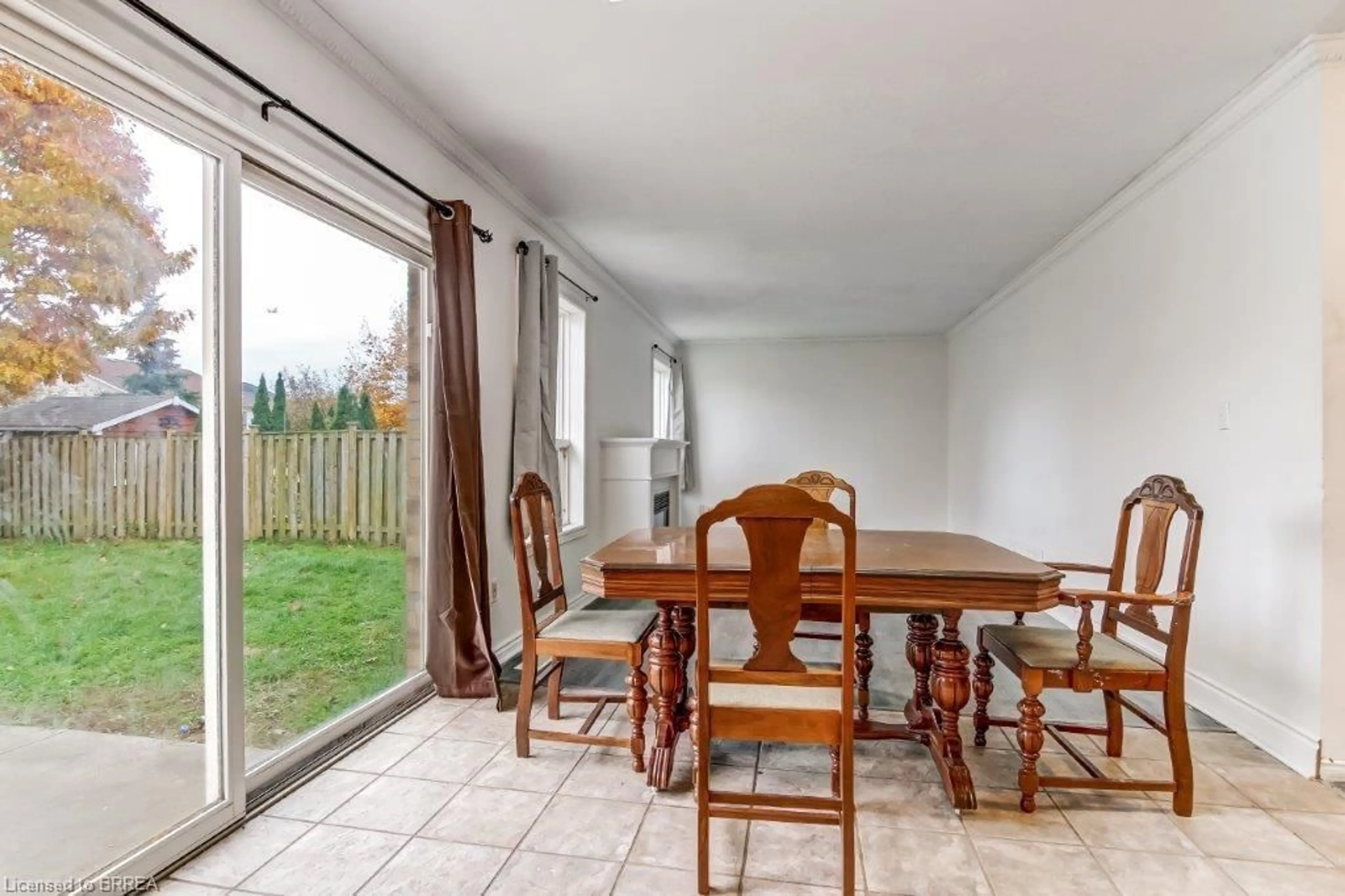 Dining room, unknown for 17 Stowe Terr, Brantford Ontario N3T 6P4