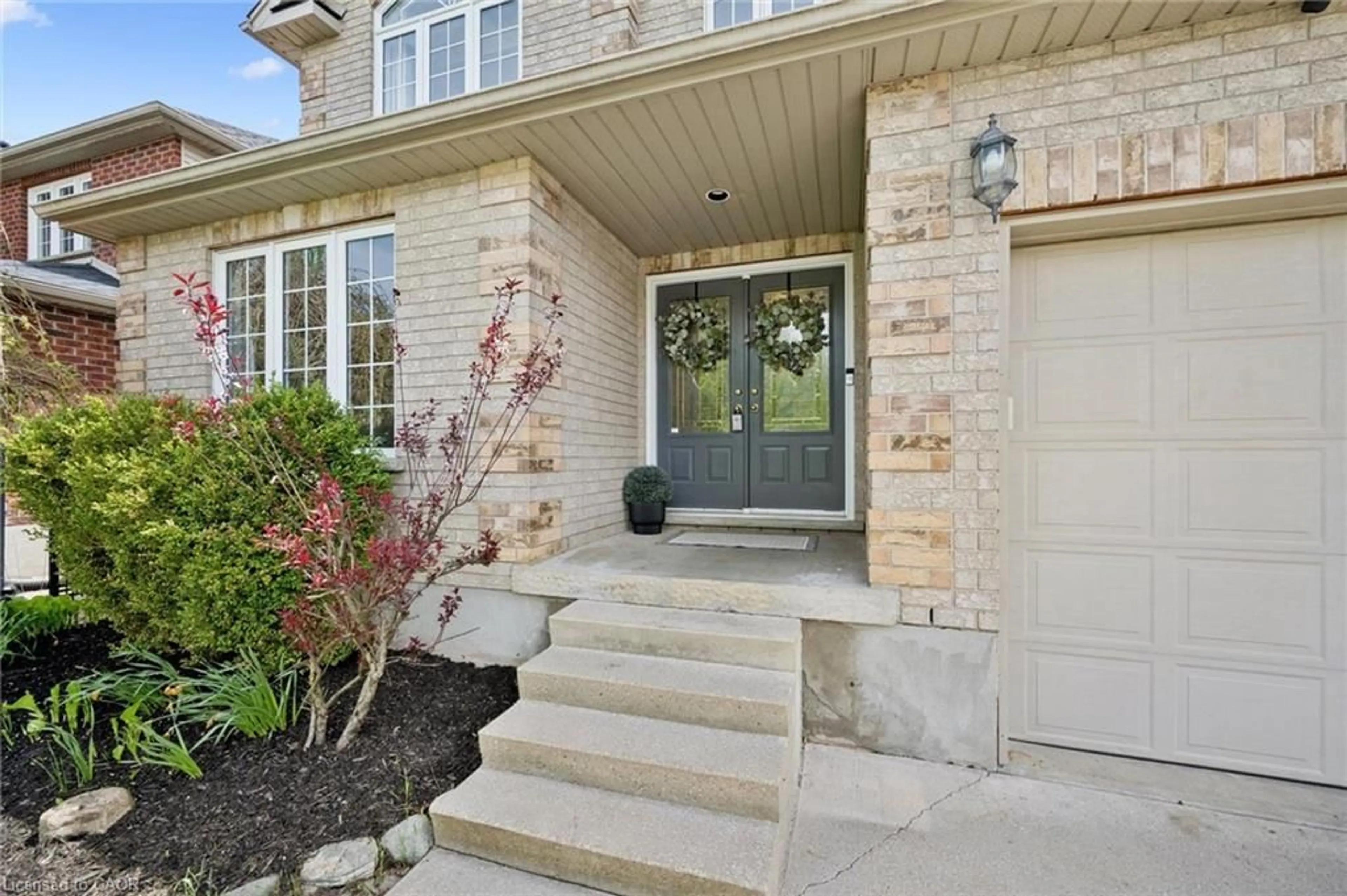 Unknown for 9 Erbach Cres, Baden Ontario N3A 2L3