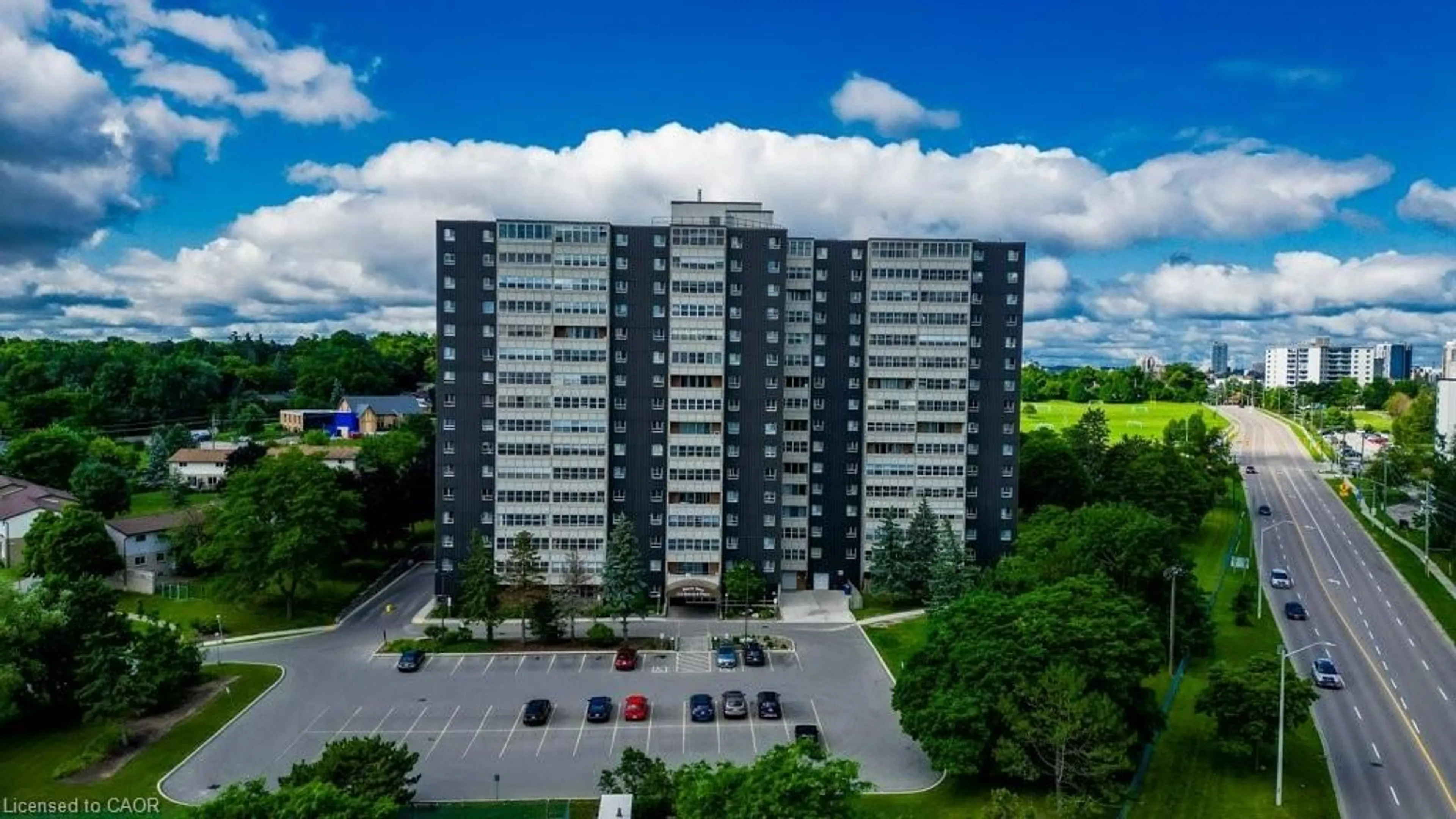 A pic from outside/outdoor area/front of a property/back of a property/a pic from drone, building for 225 Harvard Pl #1711, Waterloo Ontario N2N 1C3