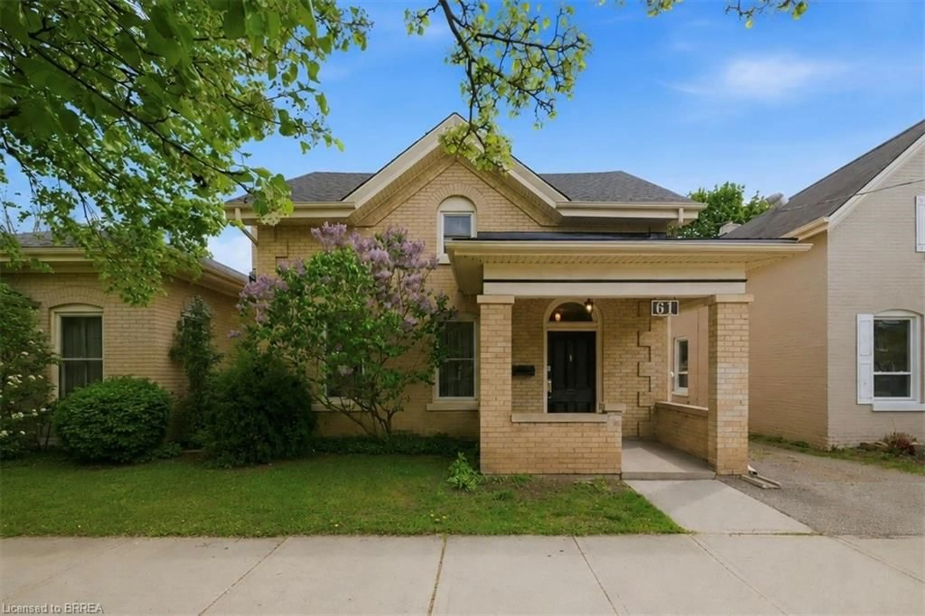 Home with brick exterior material, street for 61 William St, Brantford Ontario N3T 3K6