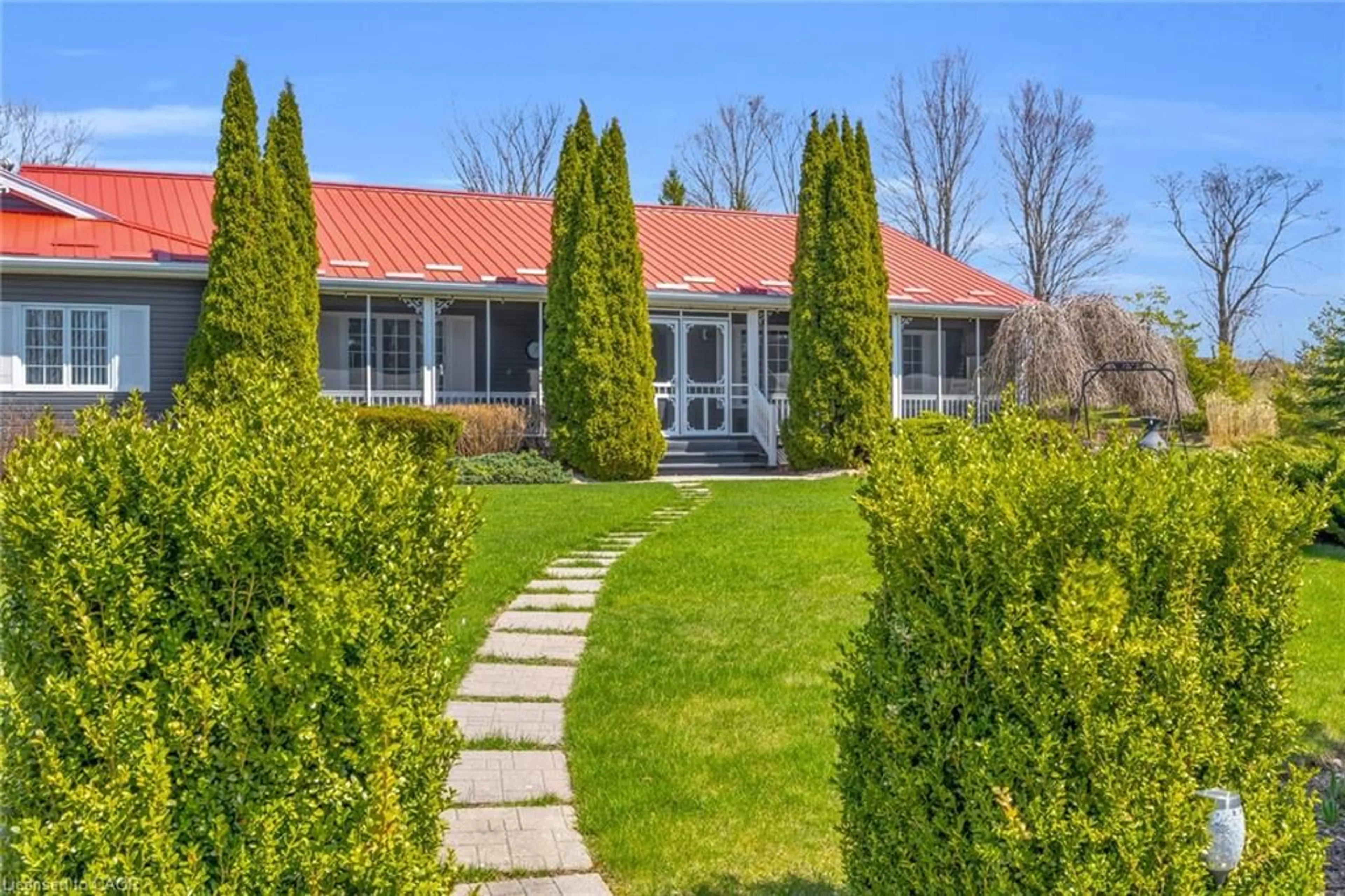 Unknown for 2 Joanne Cres, Mount Forest Ontario N0G 2L0