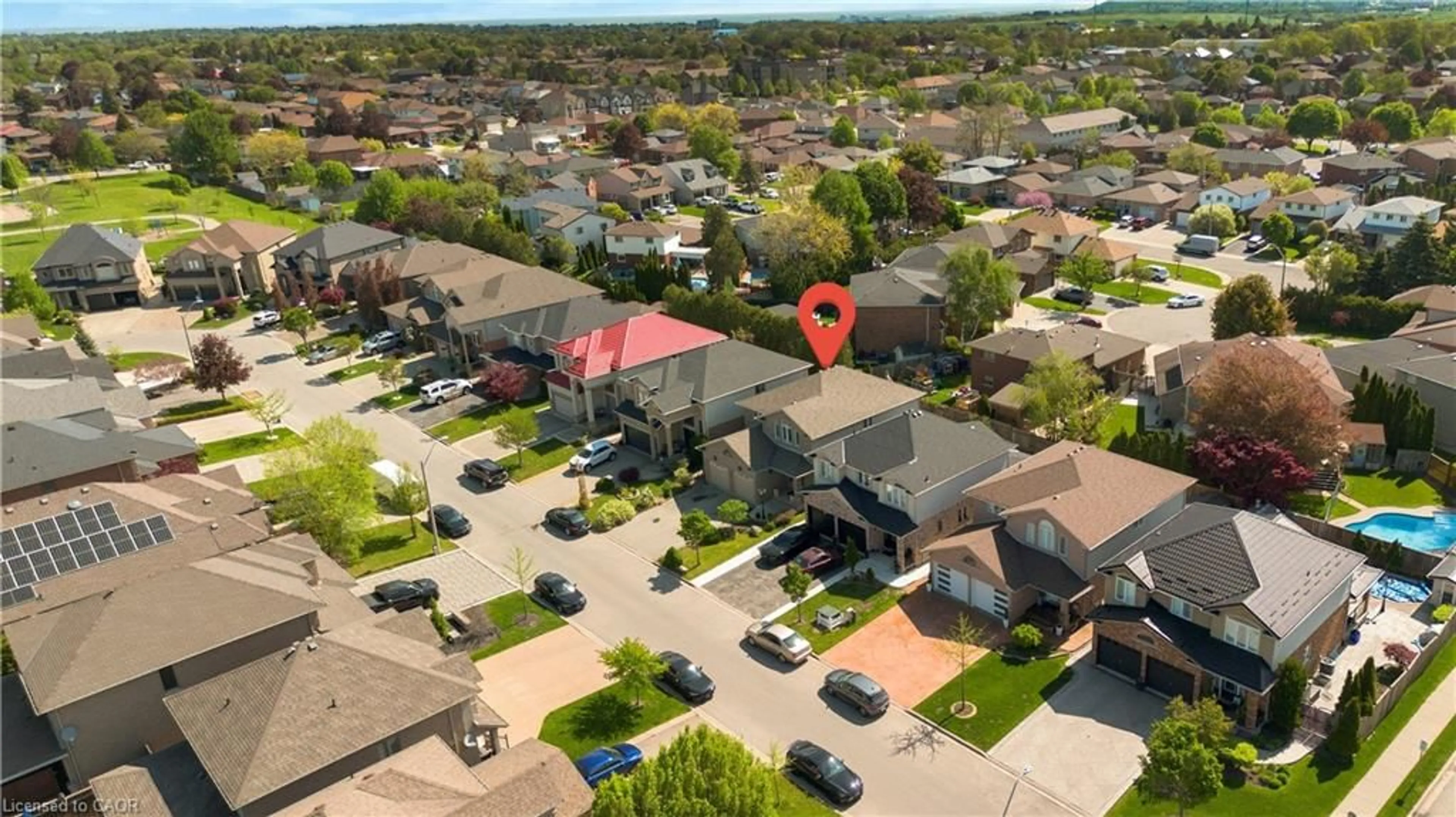 A pic from outside/outdoor area/front of a property/back of a property/a pic from drone, street for 115 Erika Cres, Hamilton Ontario L8W 3W2
