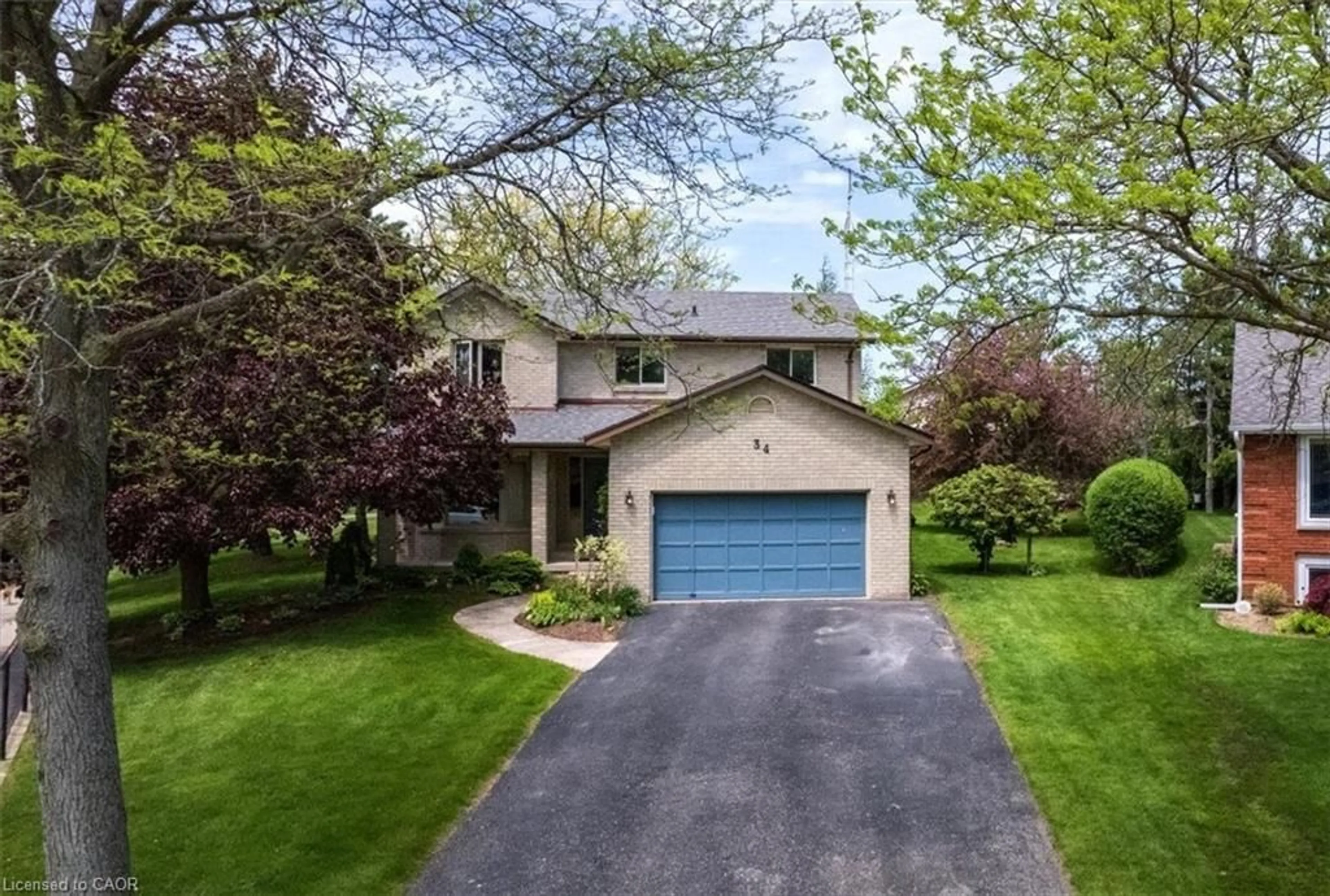 A pic from outside/outdoor area/front of a property/back of a property/a pic from drone, street for 34 Woodfield Ave, Townsend Ontario N0A 1S0