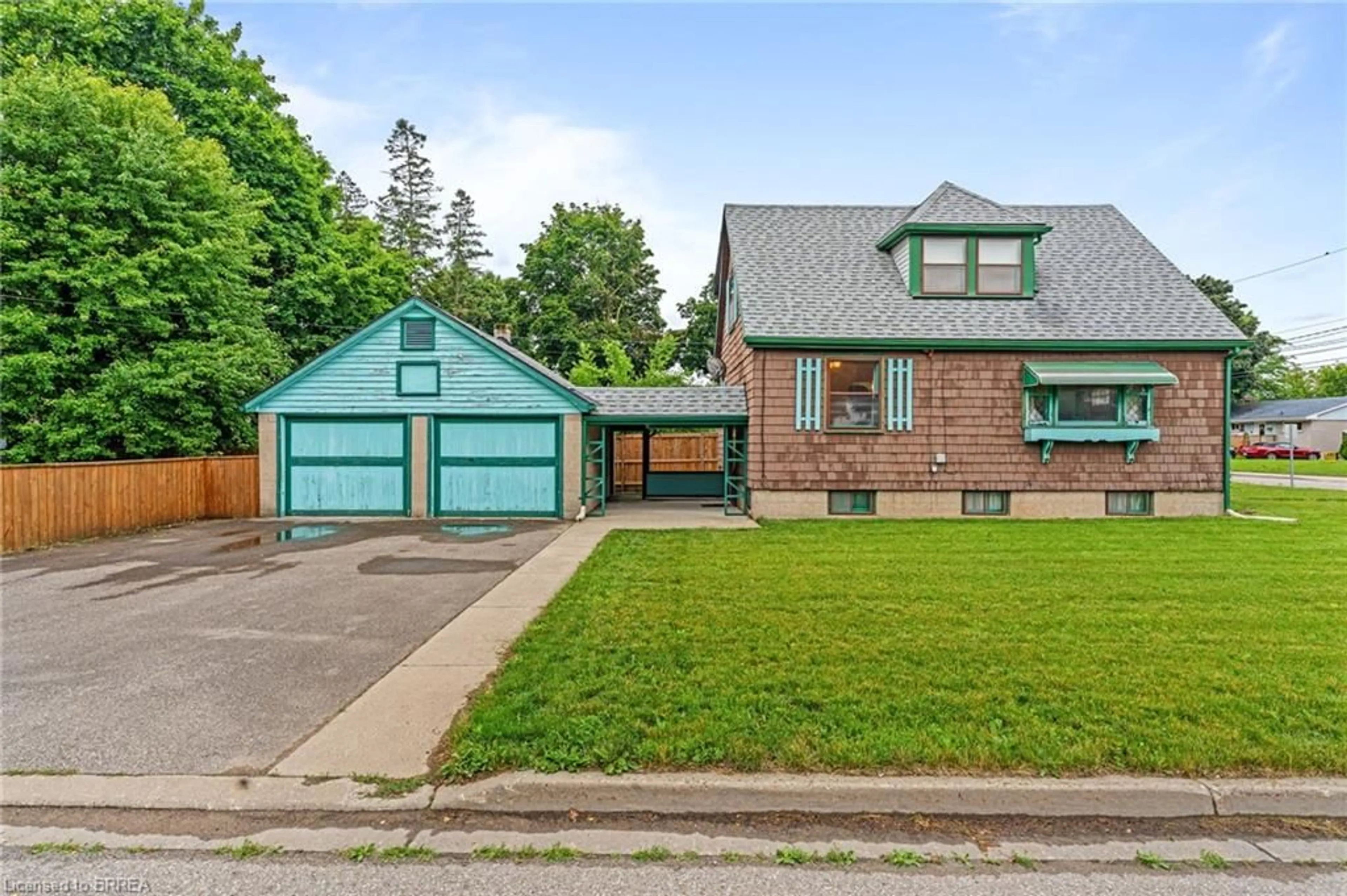 Home with brick exterior material, street for 399 Marlborough St, Brantford Ontario N3S 4V4