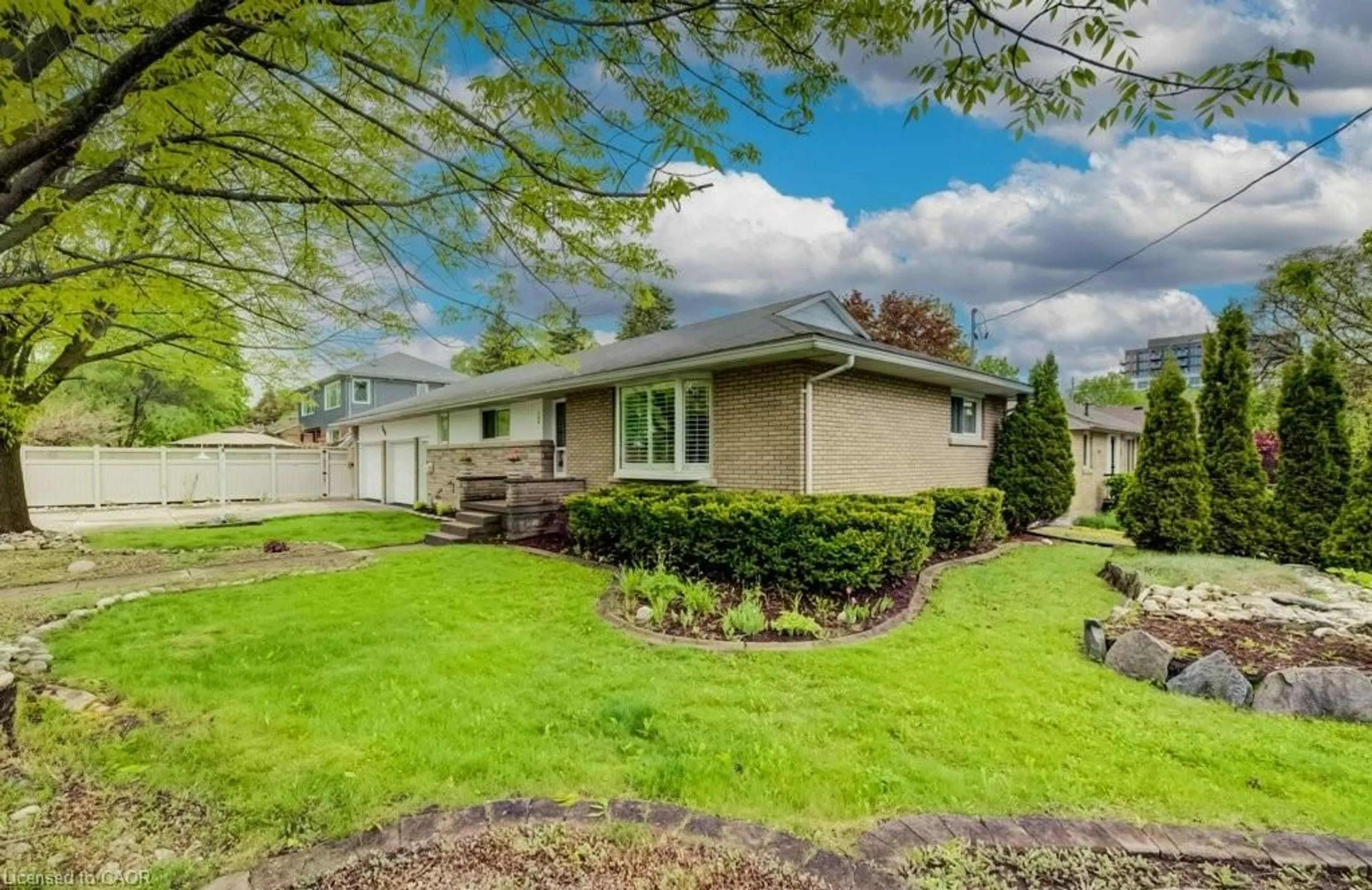 Home with vinyl exterior material, street for 196 Lourdes St, Waterloo Ontario N2L 1N7