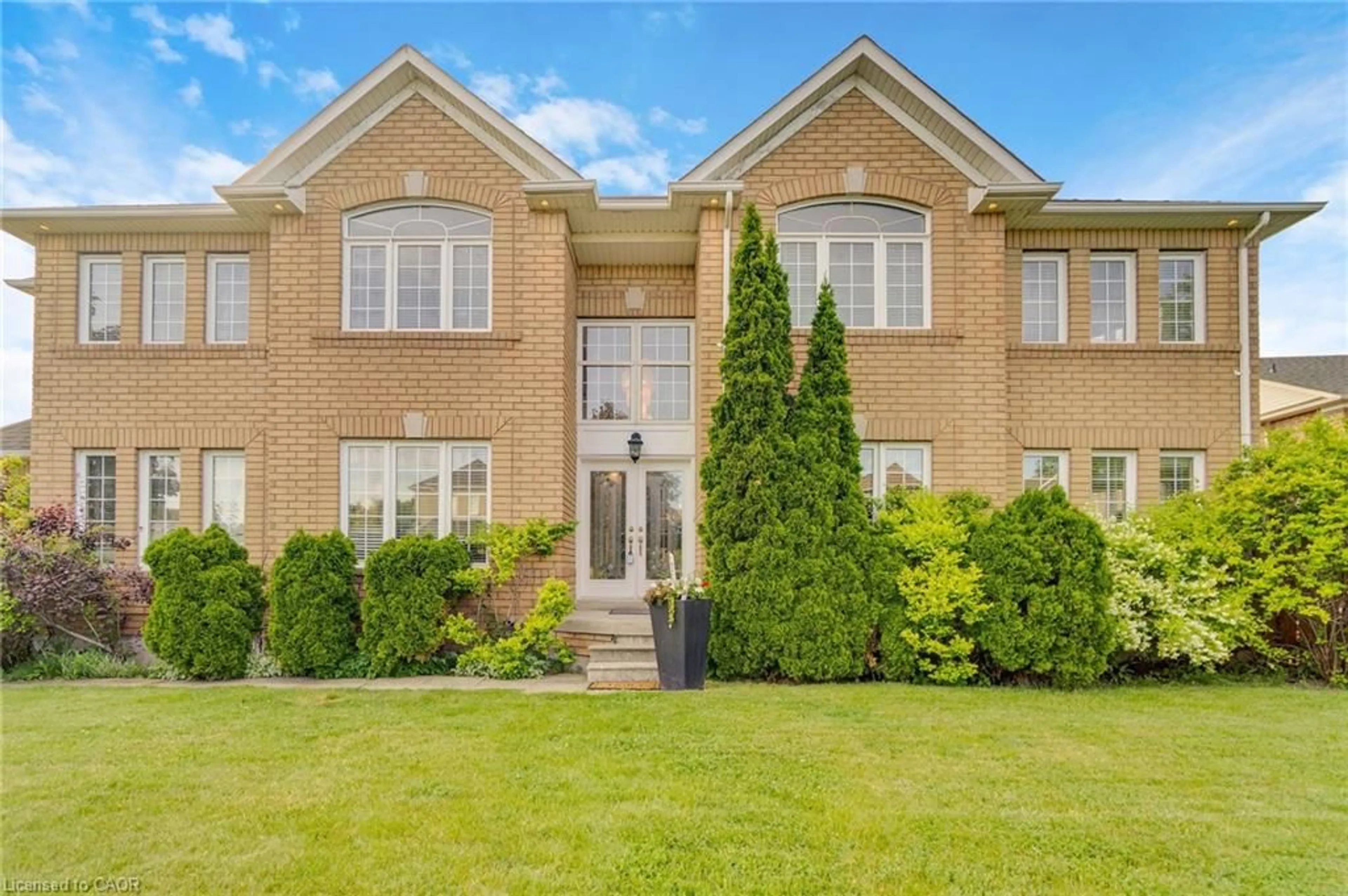 Home with brick exterior material, street for 7419 Black Walnut Trail, Mississauga Ontario L5N 8A4