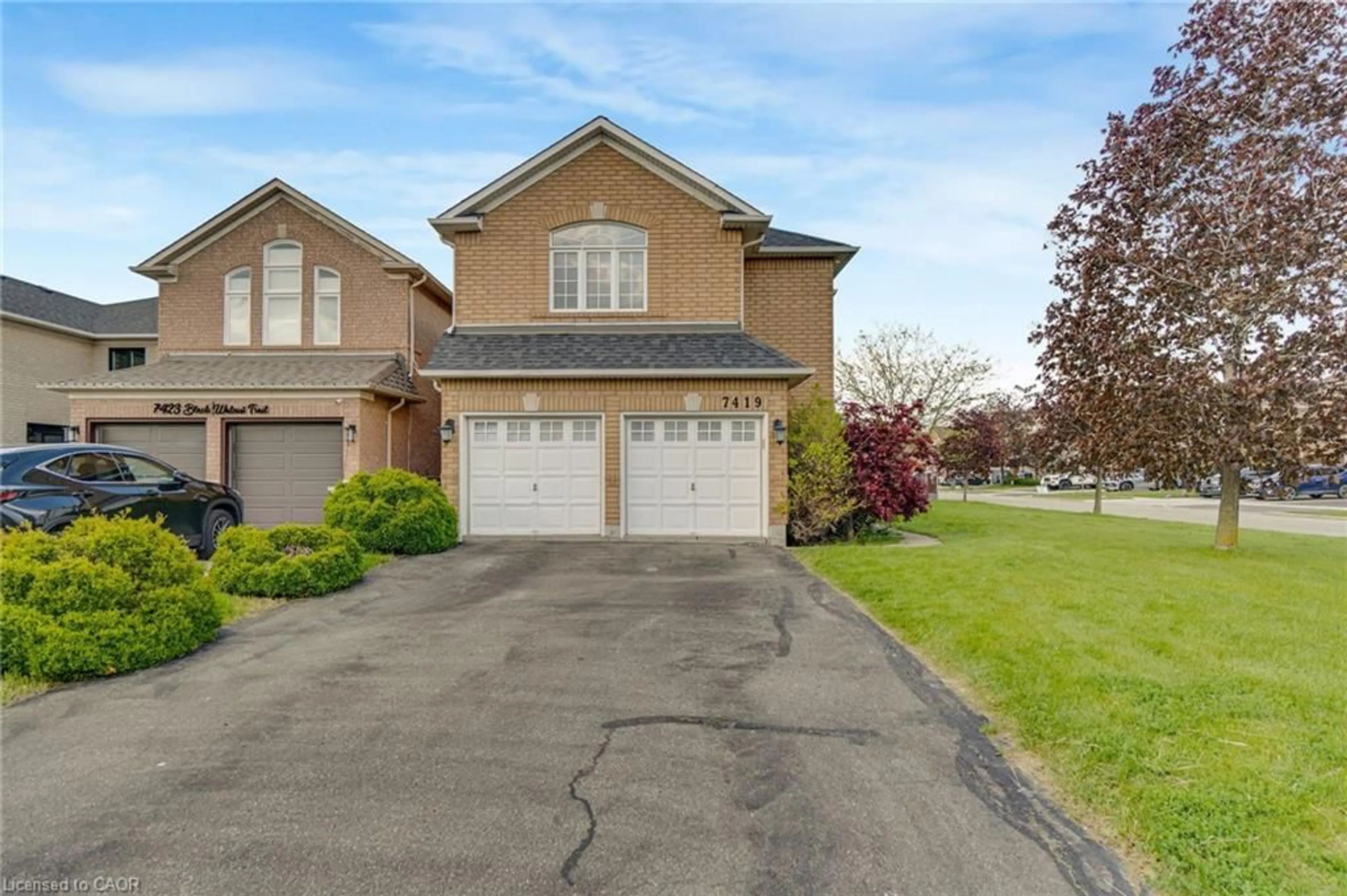 Unknown for 7419 Black Walnut Trail, Mississauga Ontario L5N 8A4