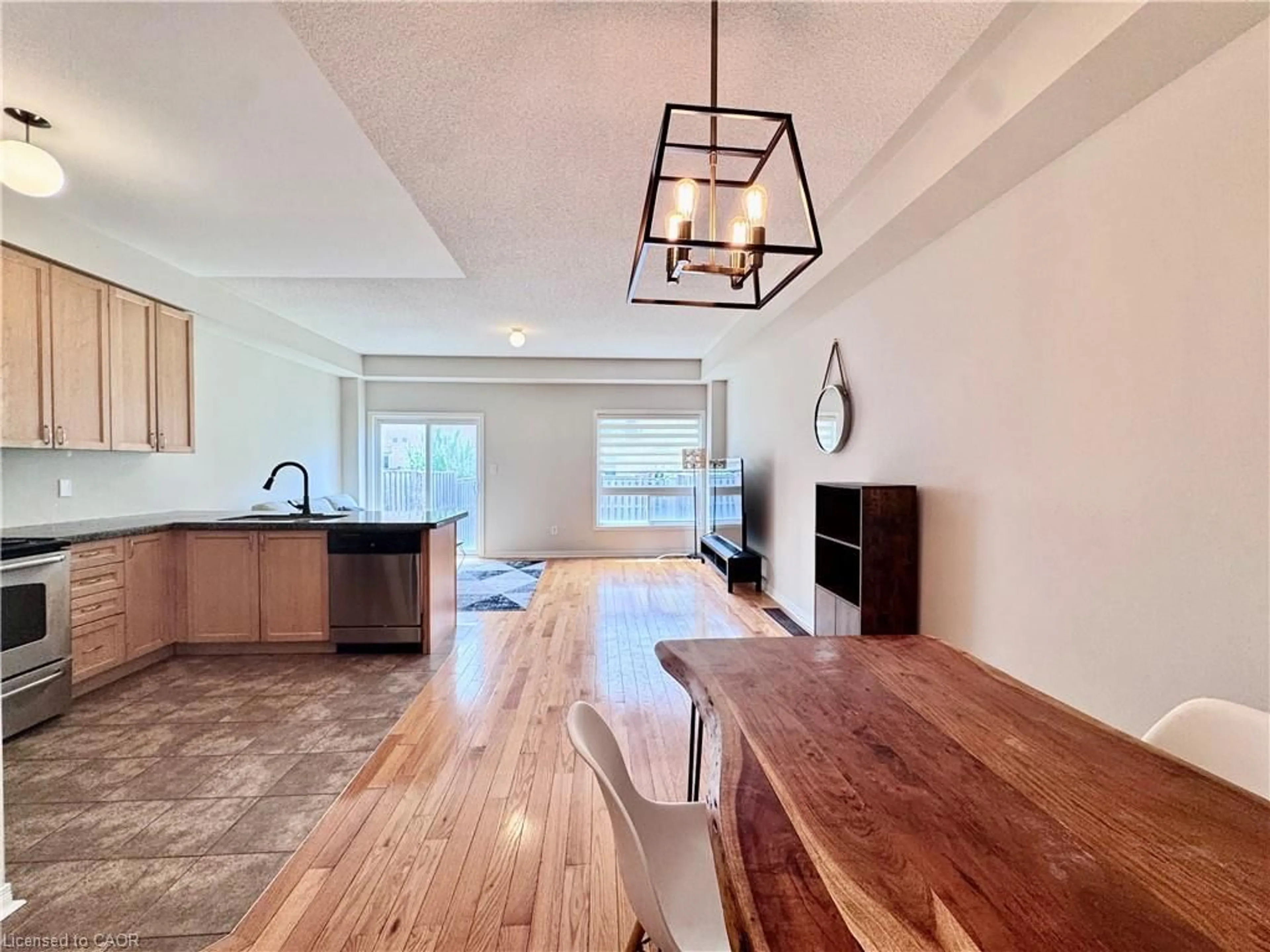 Open concept kitchen, wood/laminate floor for 110 Highland Rd #53, Kitchener Ontario N2M 3S1