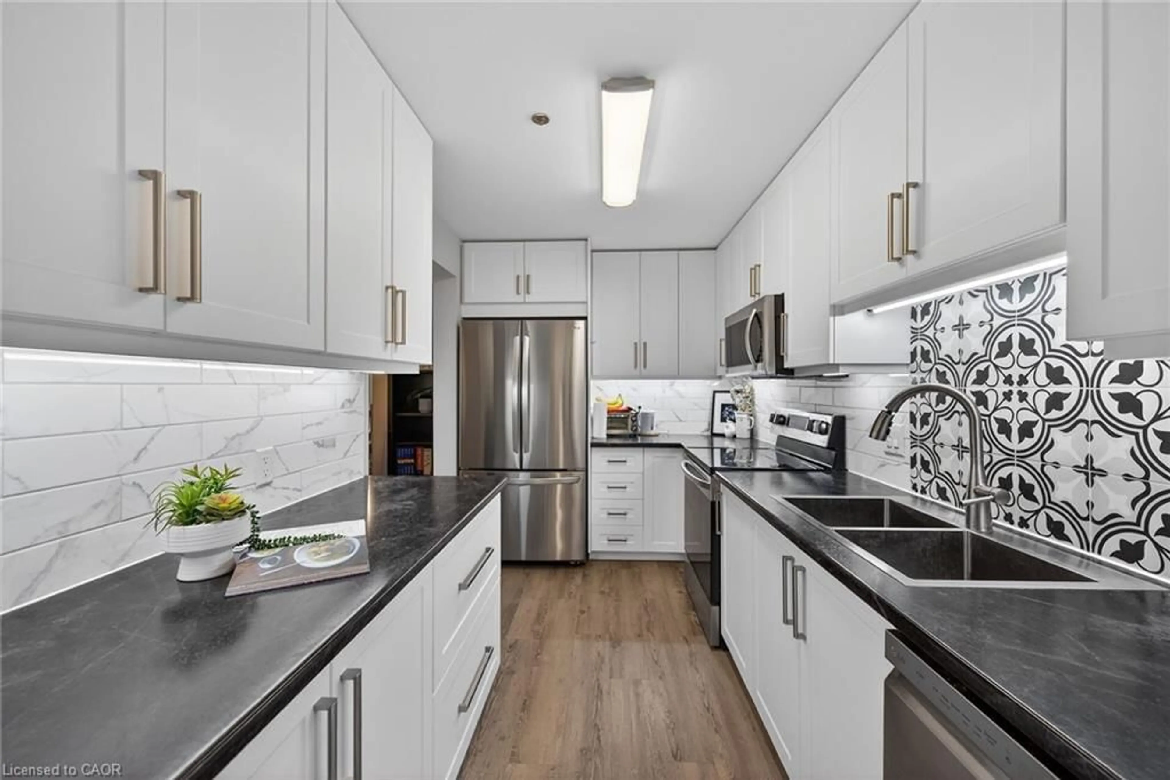 Unknown for 6 Niagara St #208, Grimsby Ontario L3M 5A4