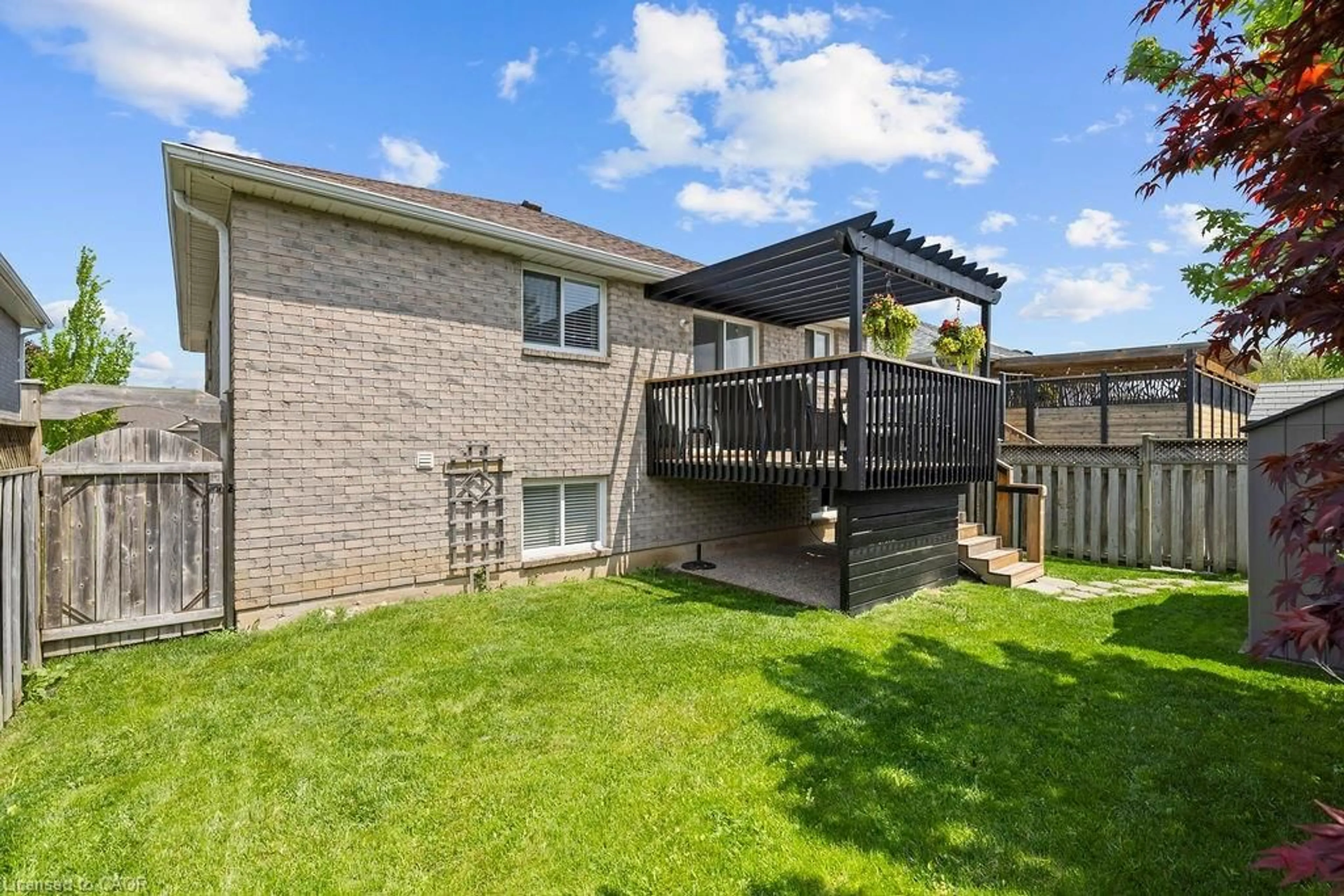 Patio, unknown for 19 Brewster Way, Brantford Ontario N3T 6N2