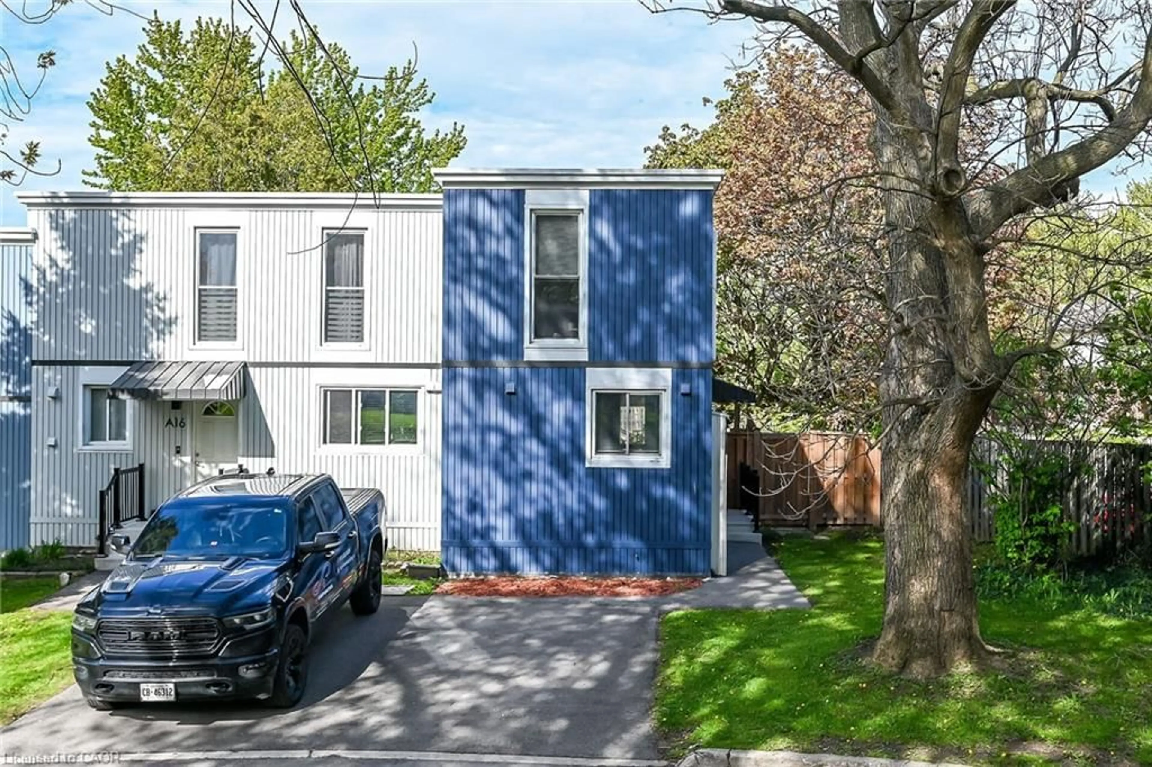 Unknown for 25 Britten Close #A17, Hamilton Ontario L9C 4J8