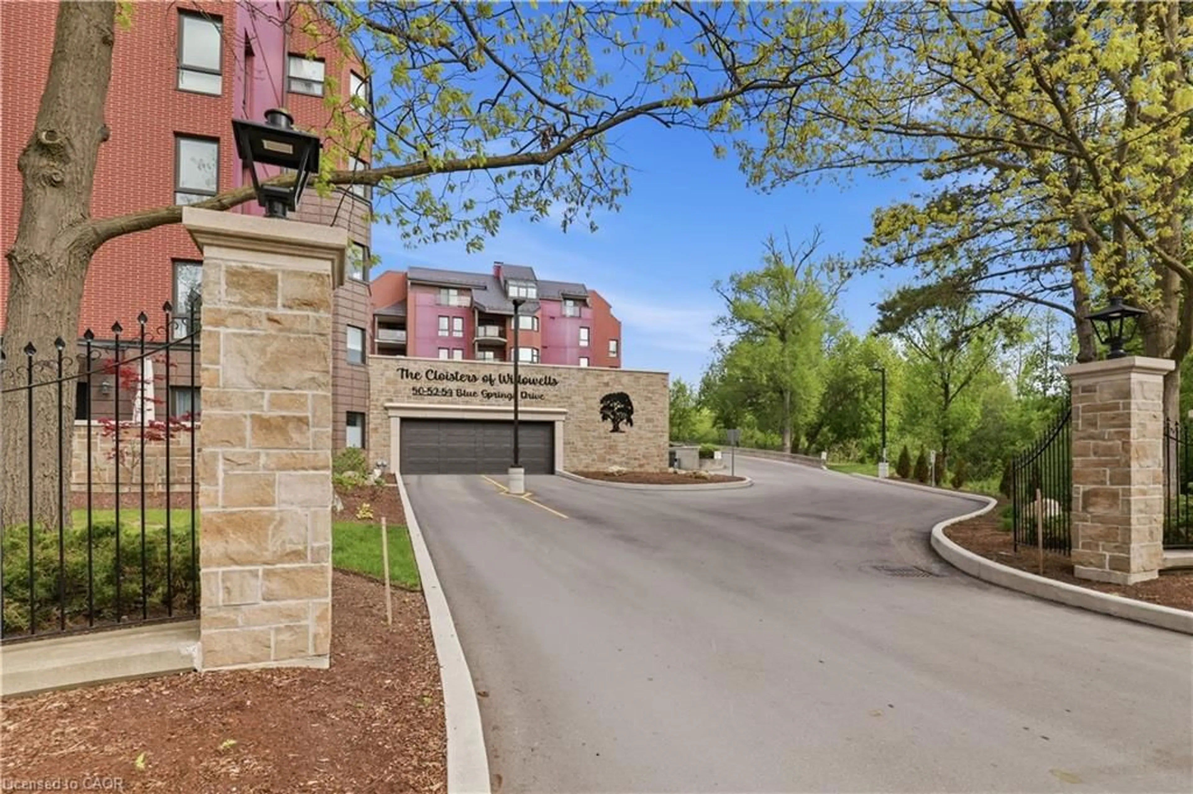 Unknown for 52 Blue Springs Dr #22, Waterloo Ontario N2J 4M4