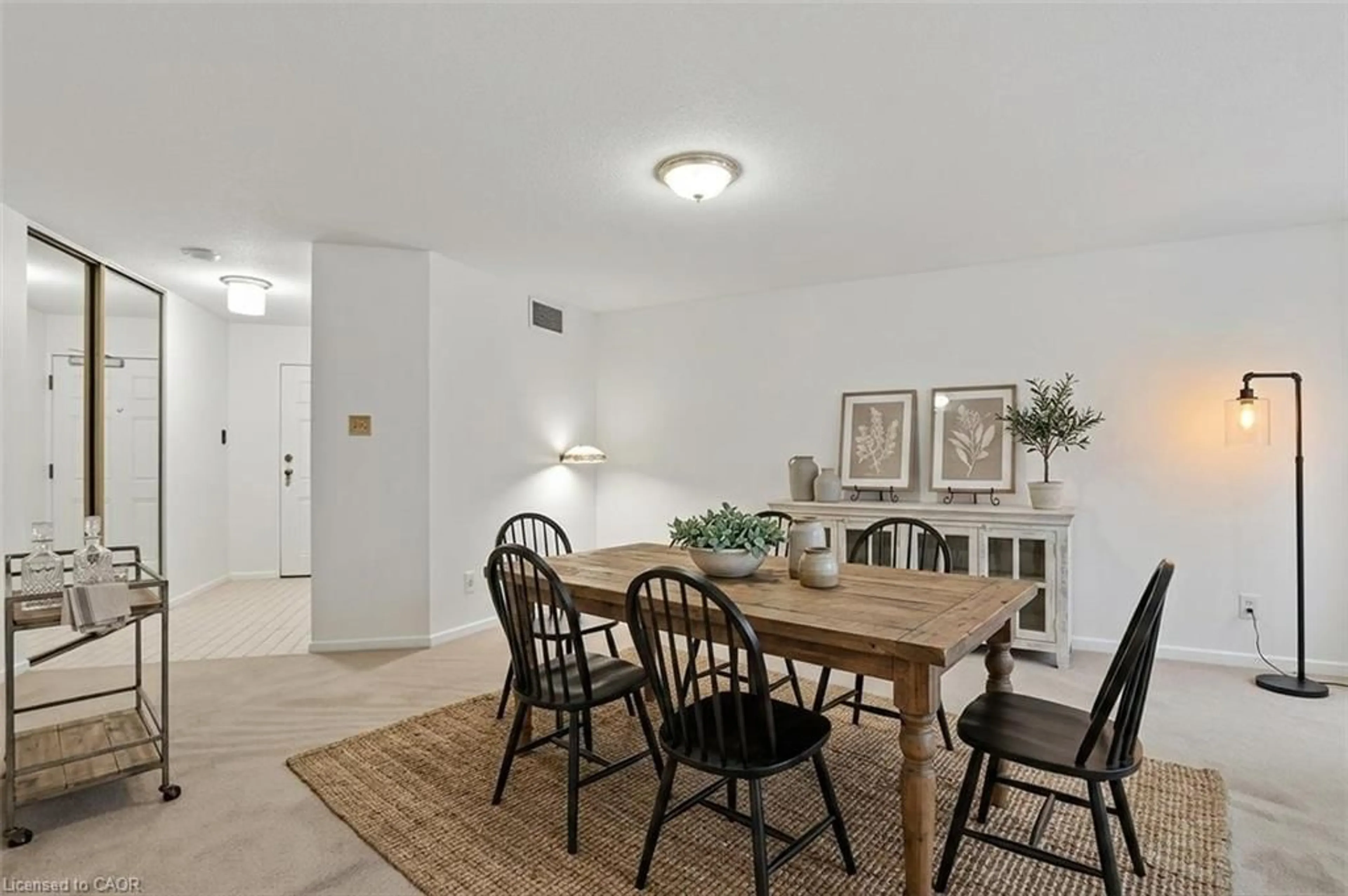 Dining room, unknown for 52 Blue Springs Dr #22, Waterloo Ontario N2J 4M4